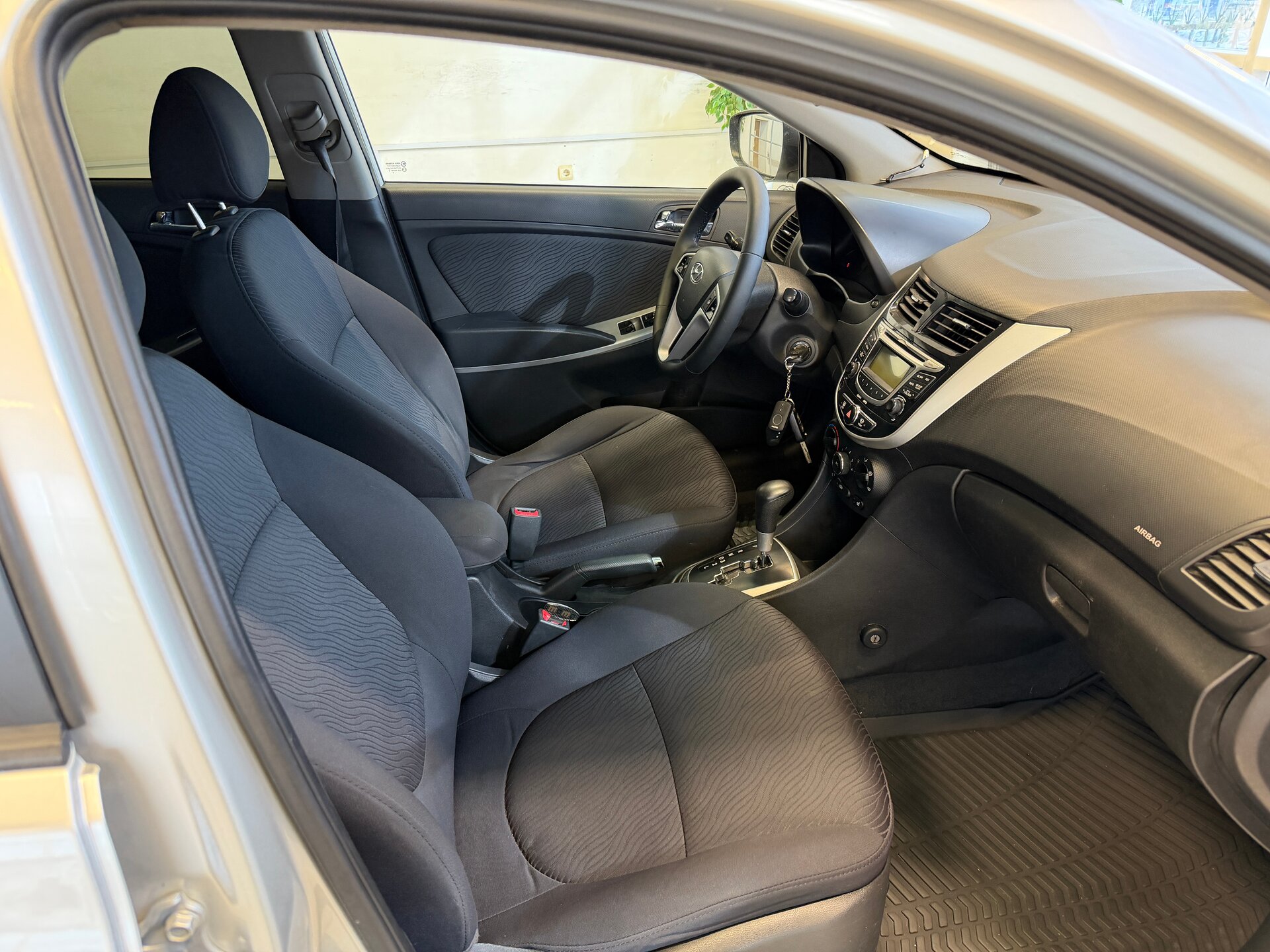 Hyundai Solaris, I 2013