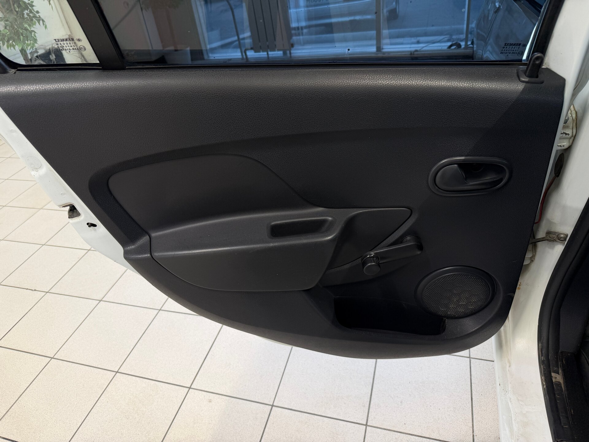 Renault Logan, II 2017 Renault Logan, II 2017