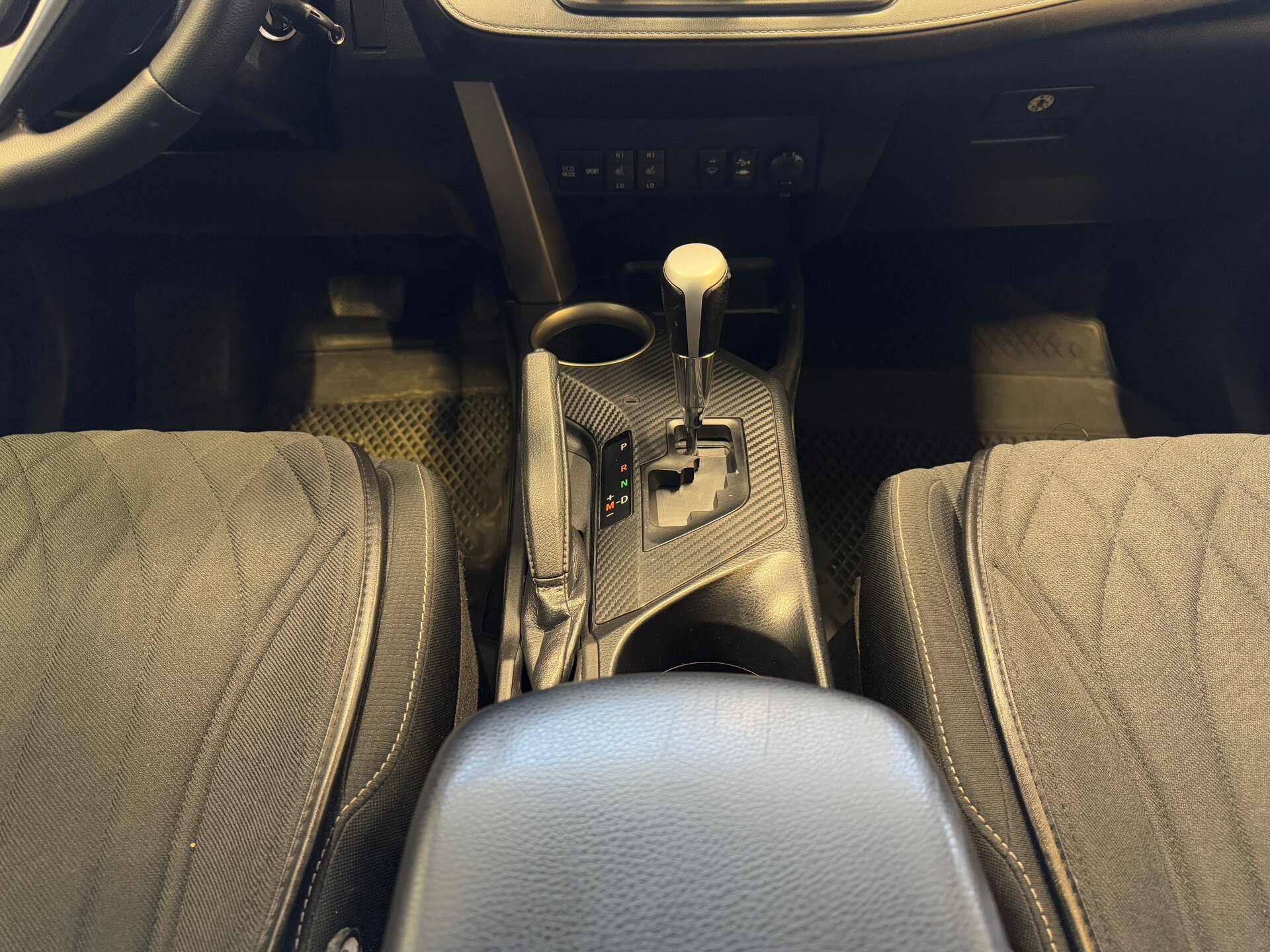 Toyota RAV4, IV (XA40) 2013 Toyota RAV4, IV (XA40) 2013