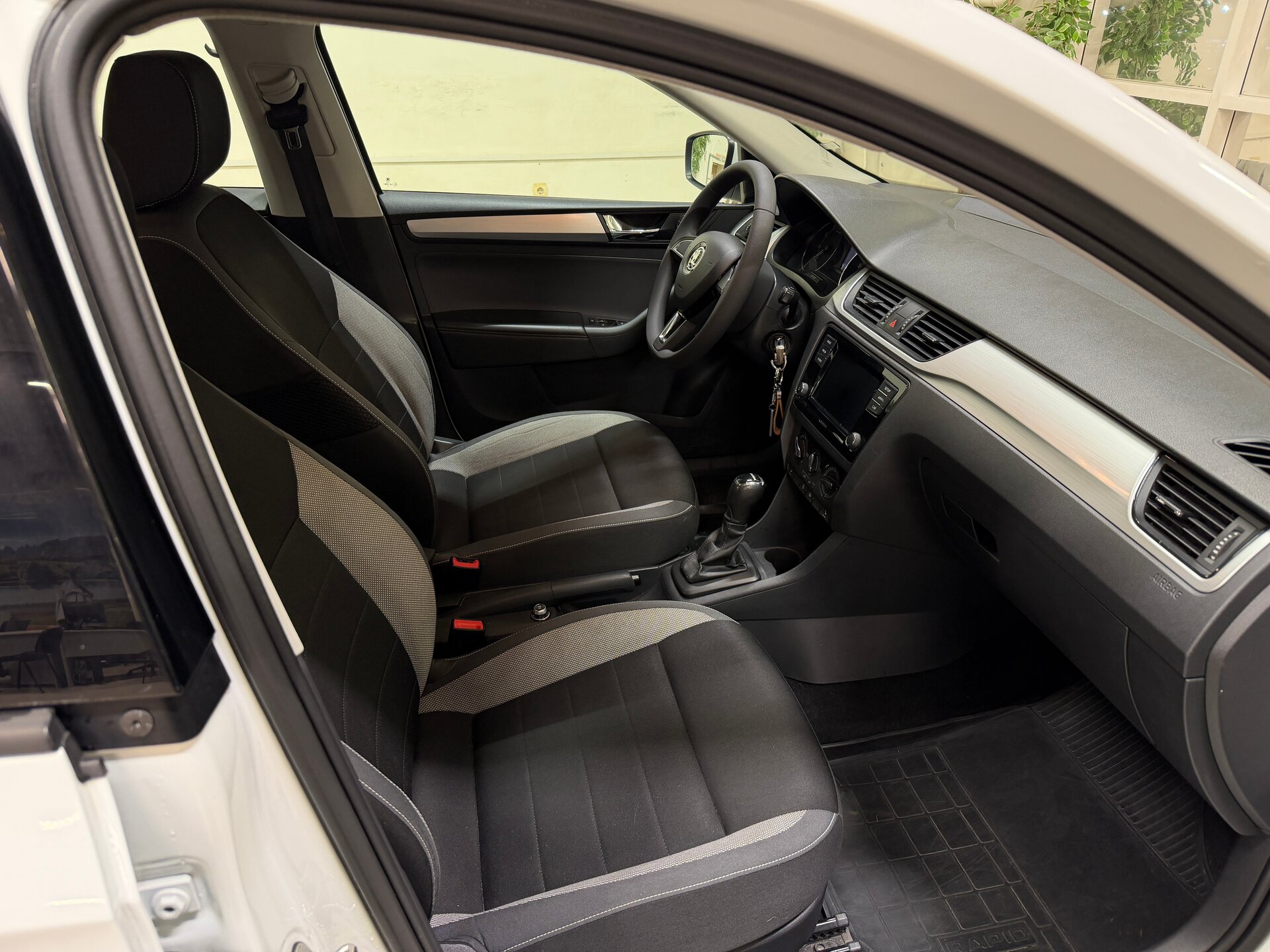 Skoda Rapid, I Рестайлинг 2019 Skoda Rapid, I Рестайлинг 2019