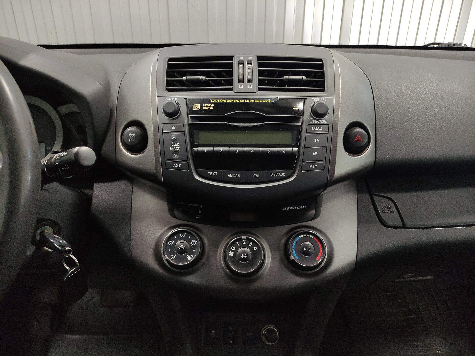 Toyota RAV4, III (XA30) 2010