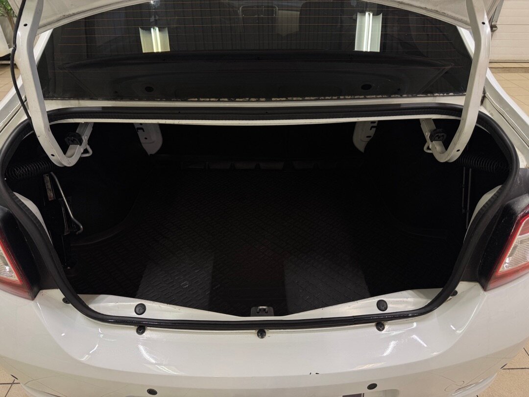 Renault Logan, II 2014