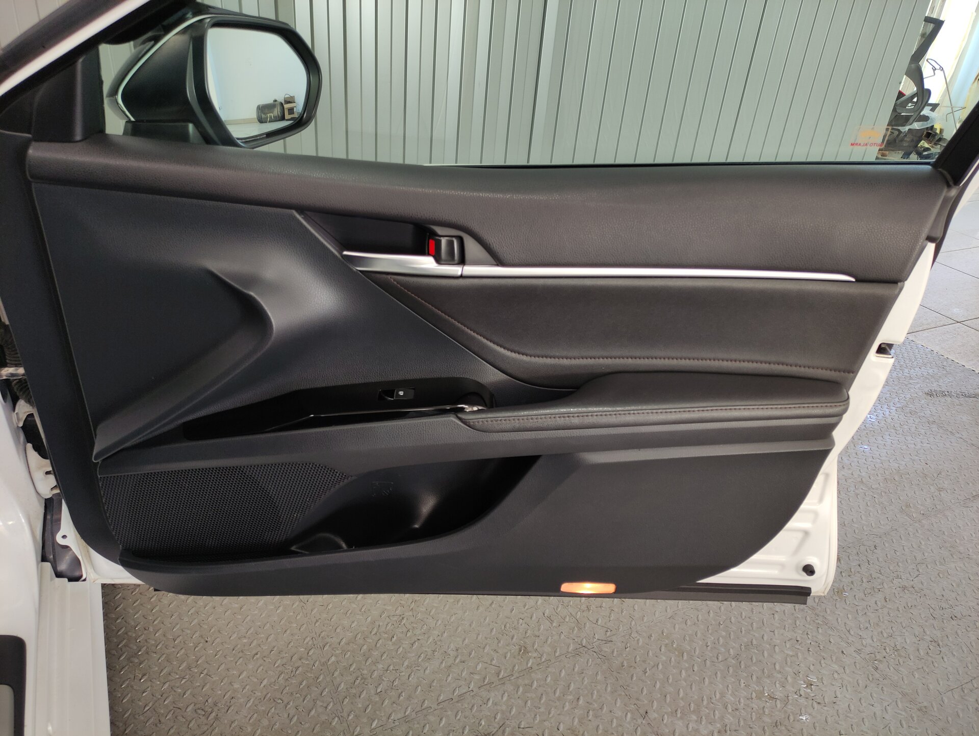 Toyota Camry, VIII (XV70) 2019