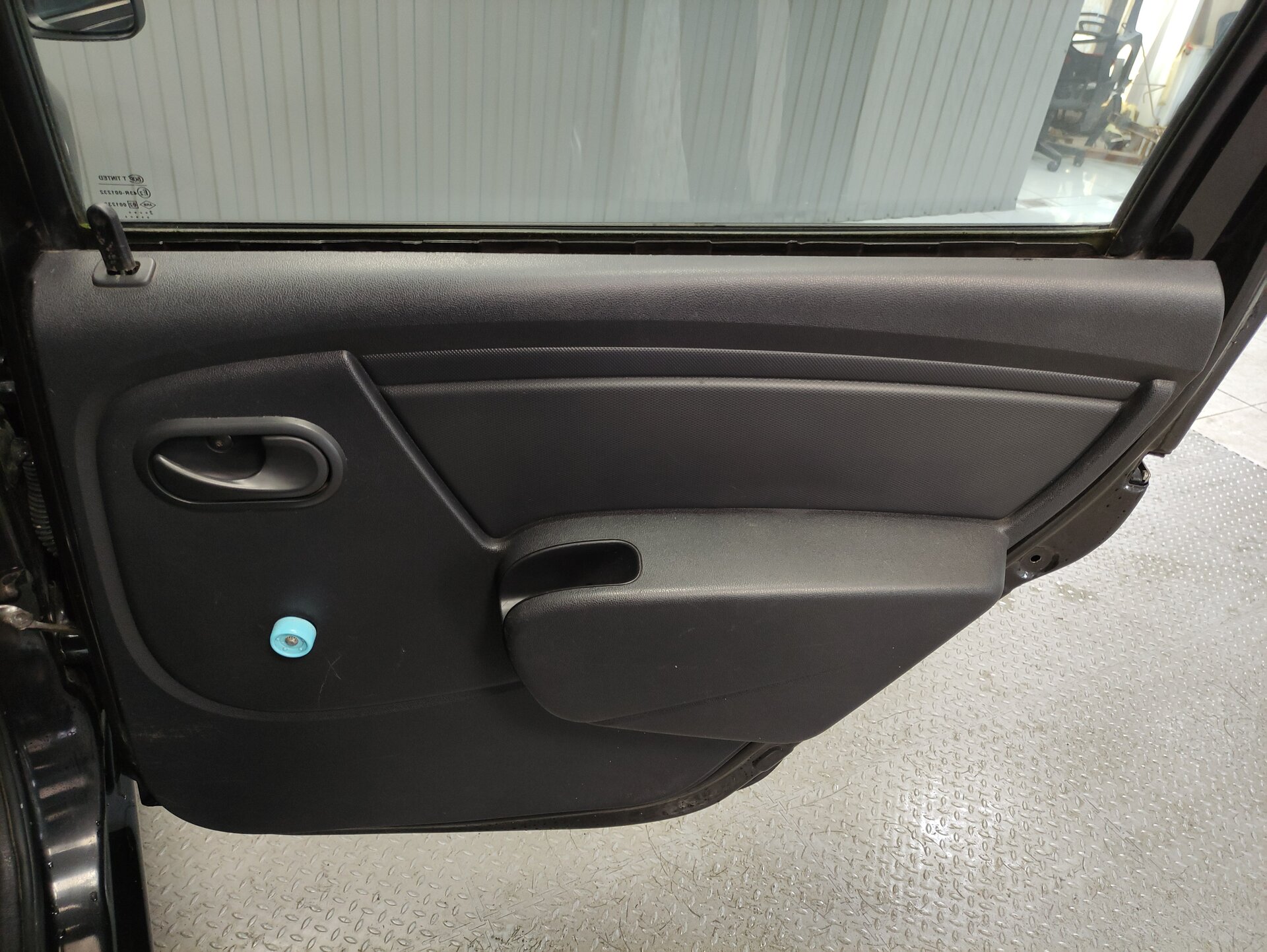 Renault Logan, I Рестайлинг 2012