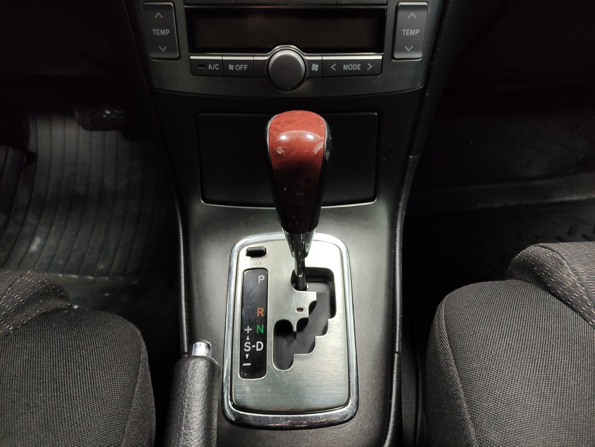 Toyota Avensis, II Рестайлинг 2007 Toyota Avensis, II Рестайлинг 2007