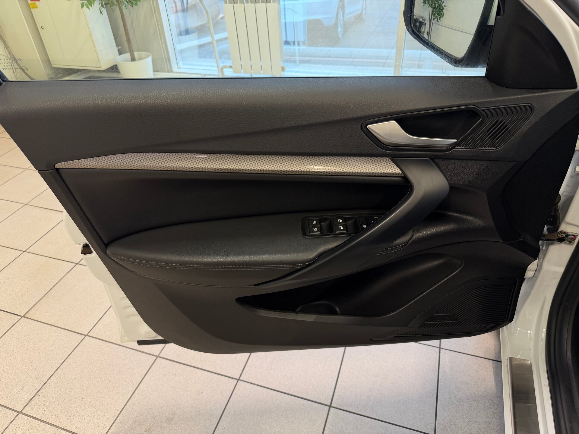 Lada (ВАЗ) Vesta, I Рестайлинг (NG) 2023