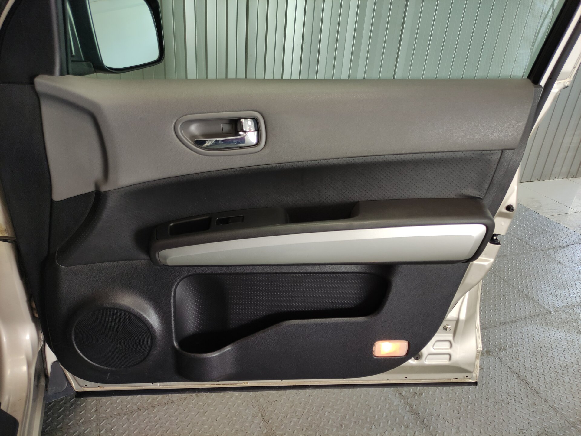 Nissan X-Trail, II 2008 Nissan X-Trail, II 2008