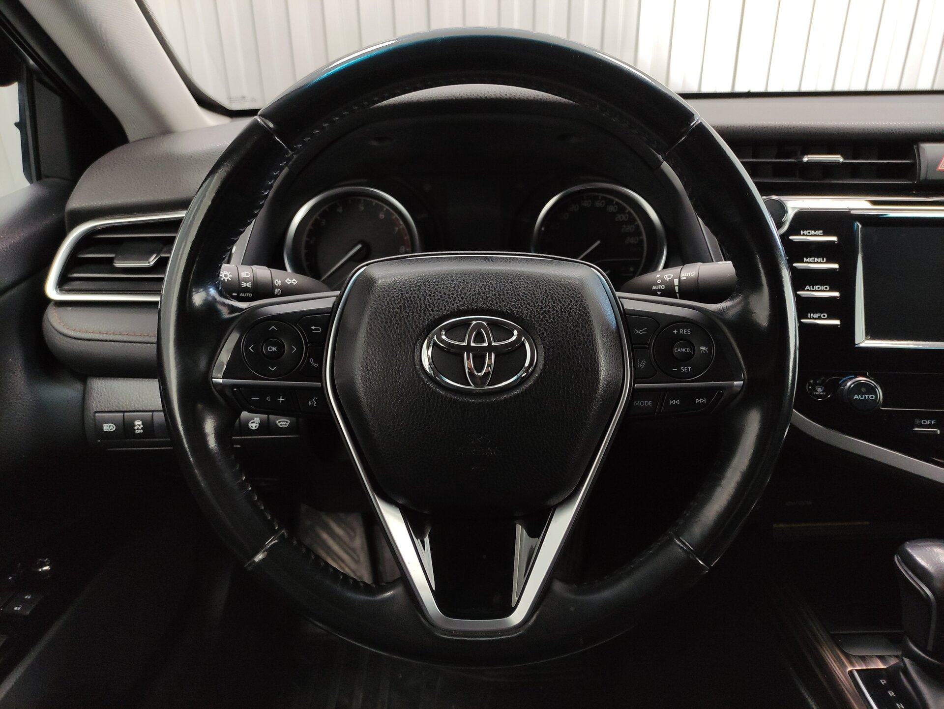 Toyota Camry, VIII (XV70) 2019