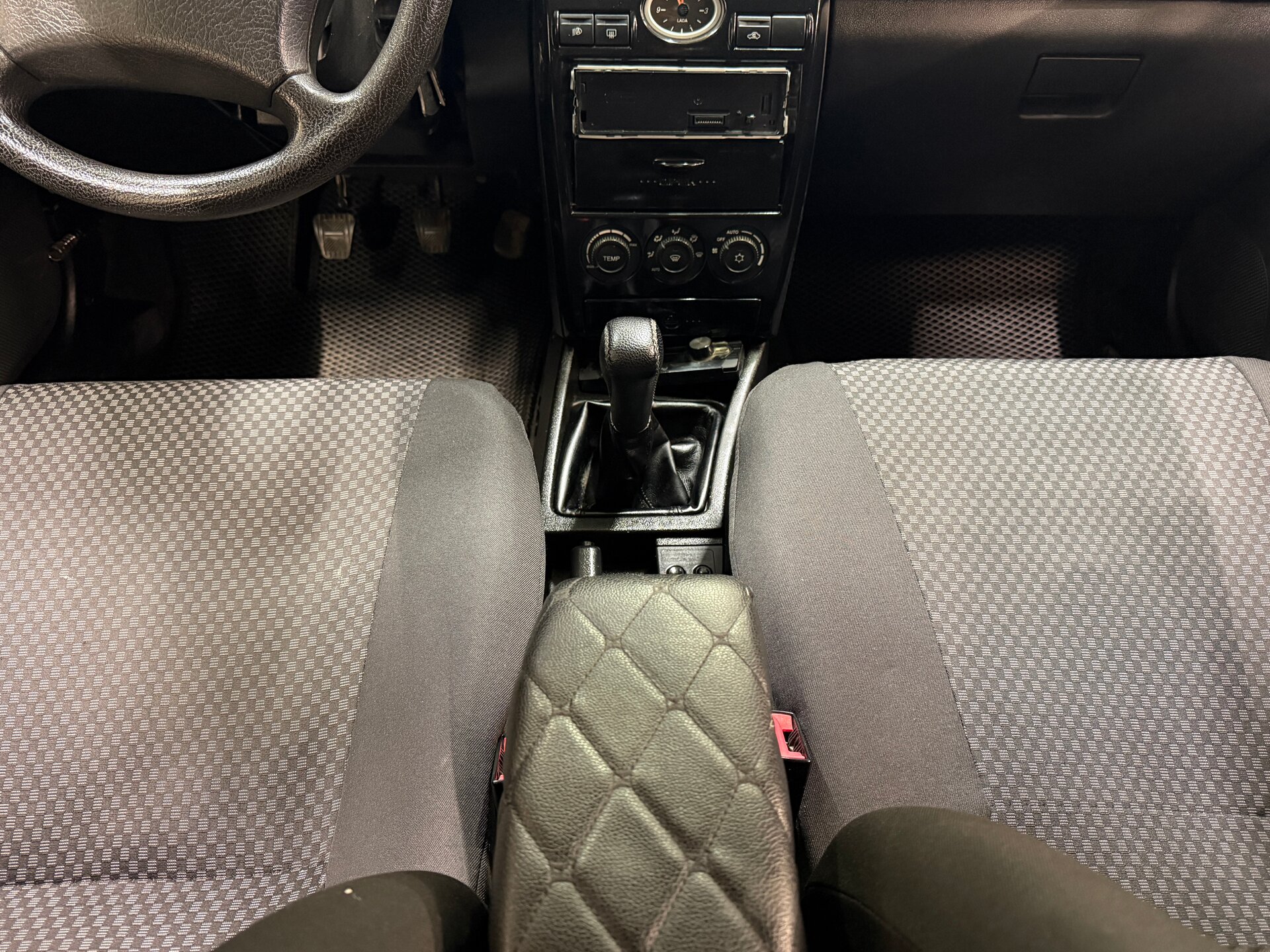 Lada (ВАЗ) Priora, I 2011