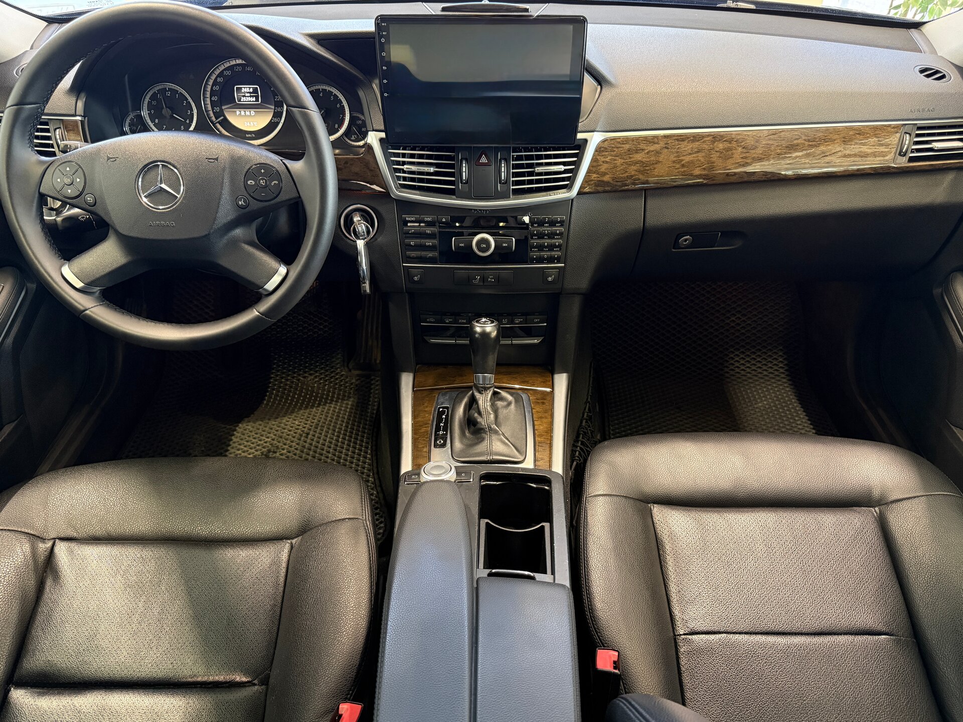 Mercedes-Benz E-Класс, IV (W212, S212, C207) 2011 Mercedes-Benz E-Класс, IV (W212, S212, C207) 2011