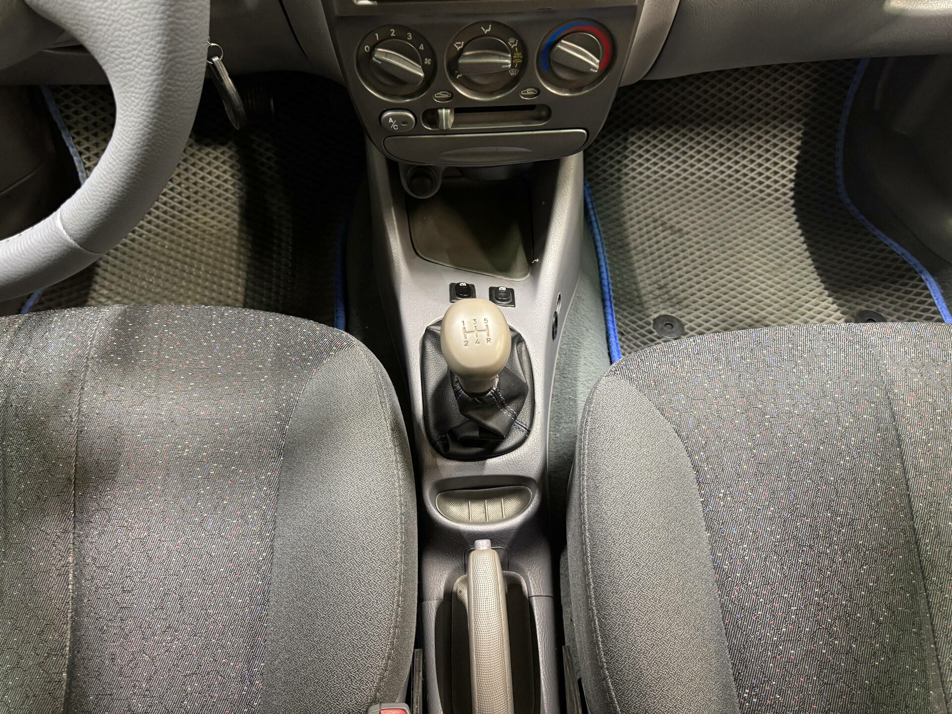 Hyundai Accent, II 2008