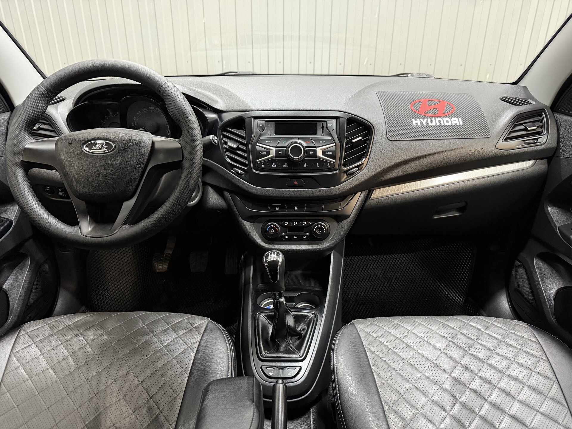 Lada (ВАЗ) Vesta, I 2017 Lada (ВАЗ) Vesta, I 2017