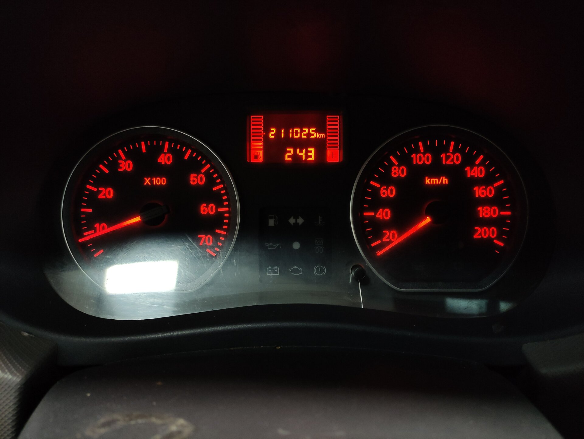 Renault Logan, I Рестайлинг 2012