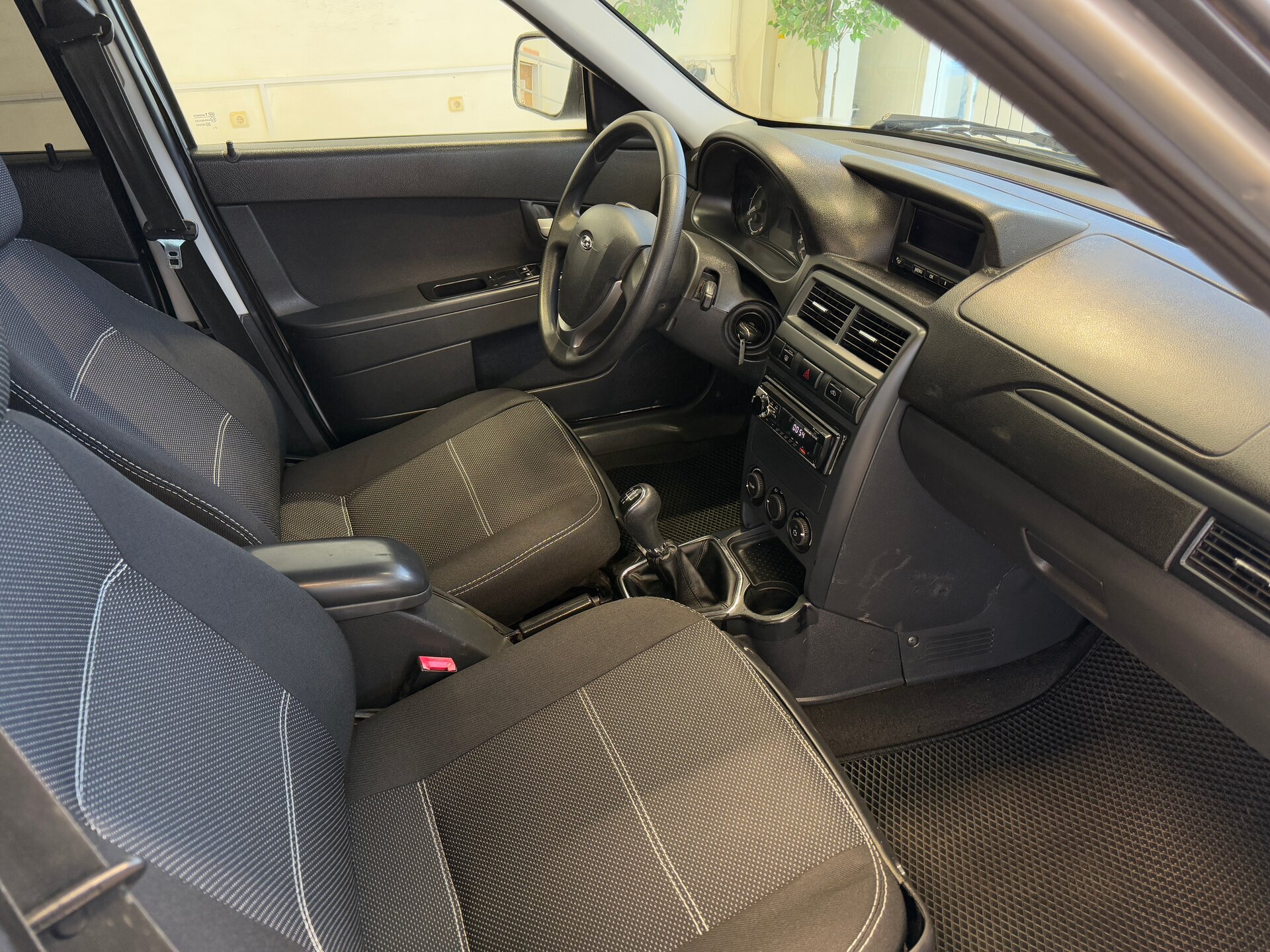 Lada (ВАЗ) Priora, I Рестайлинг 2014 Lada (ВАЗ) Priora, I Рестайлинг 2014