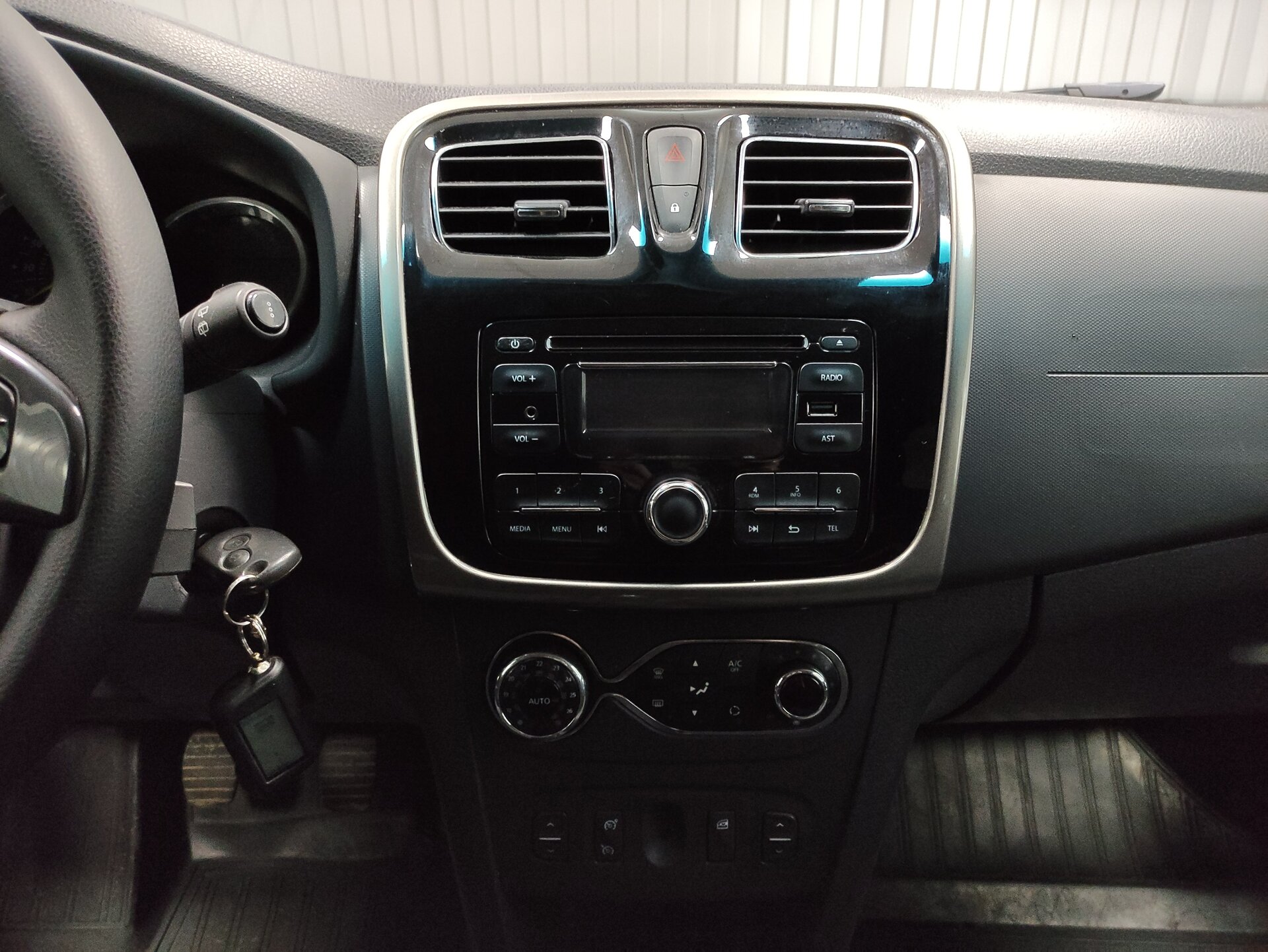 Renault Sandero, II 2015 Renault Sandero, II 2015