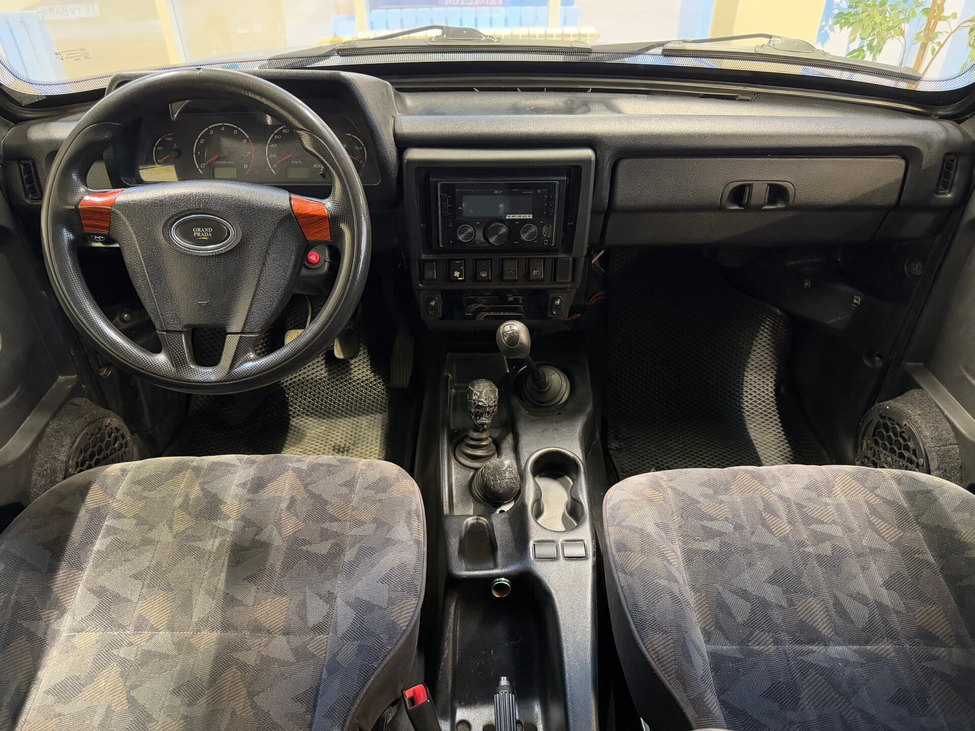 Lada (ВАЗ) 2131 (4x4), I 2013 Lada (ВАЗ) 2131 (4x4), I 2013