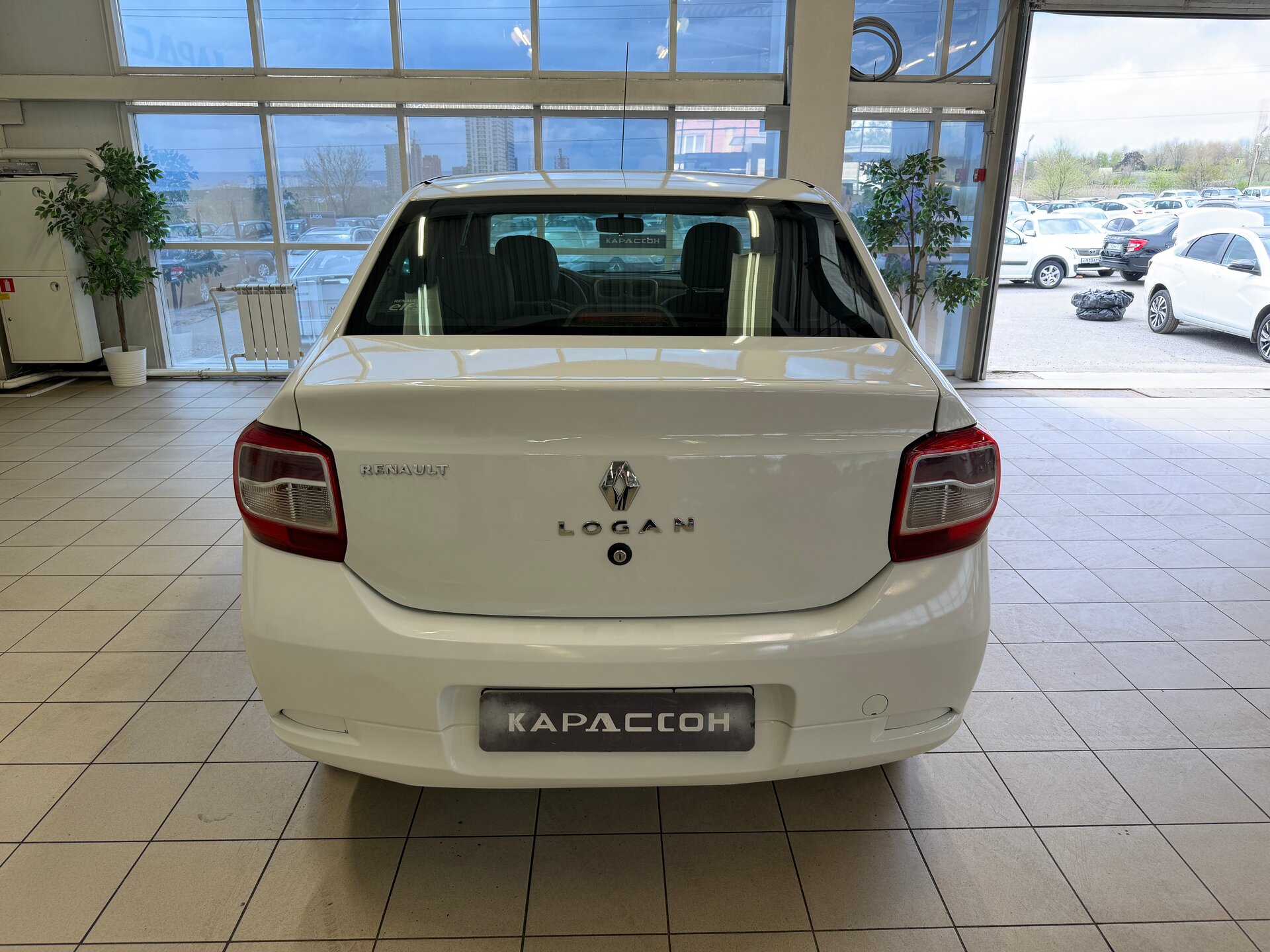 Renault Logan, II 2017 Renault Logan, II 2017