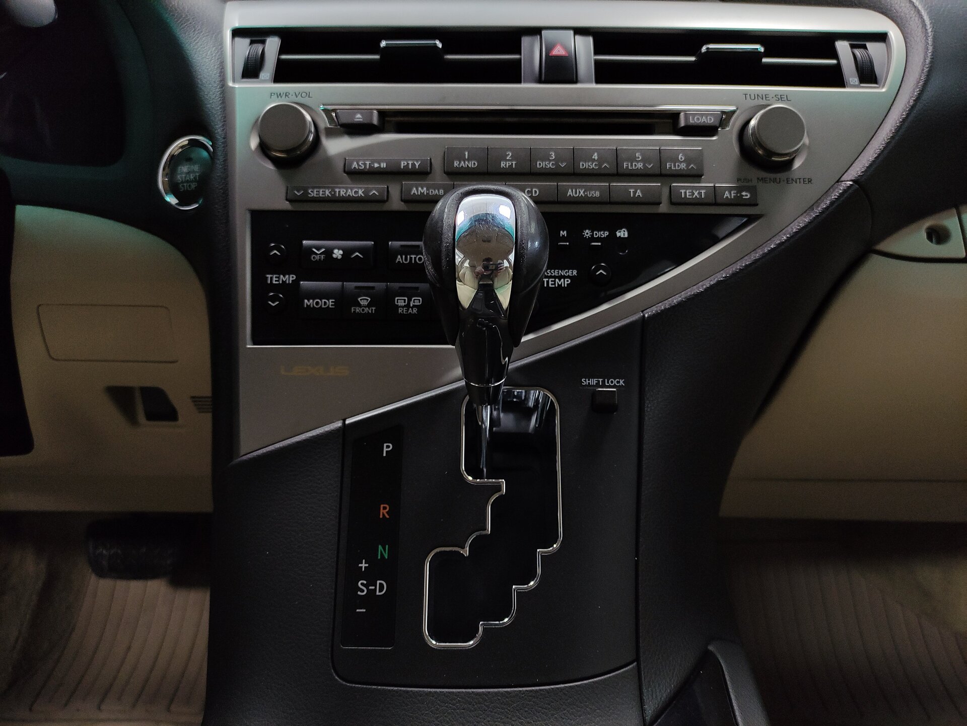 Lexus RX, III 2011