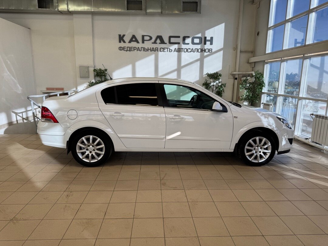 Opel Astra, J Рестайлинг 2014