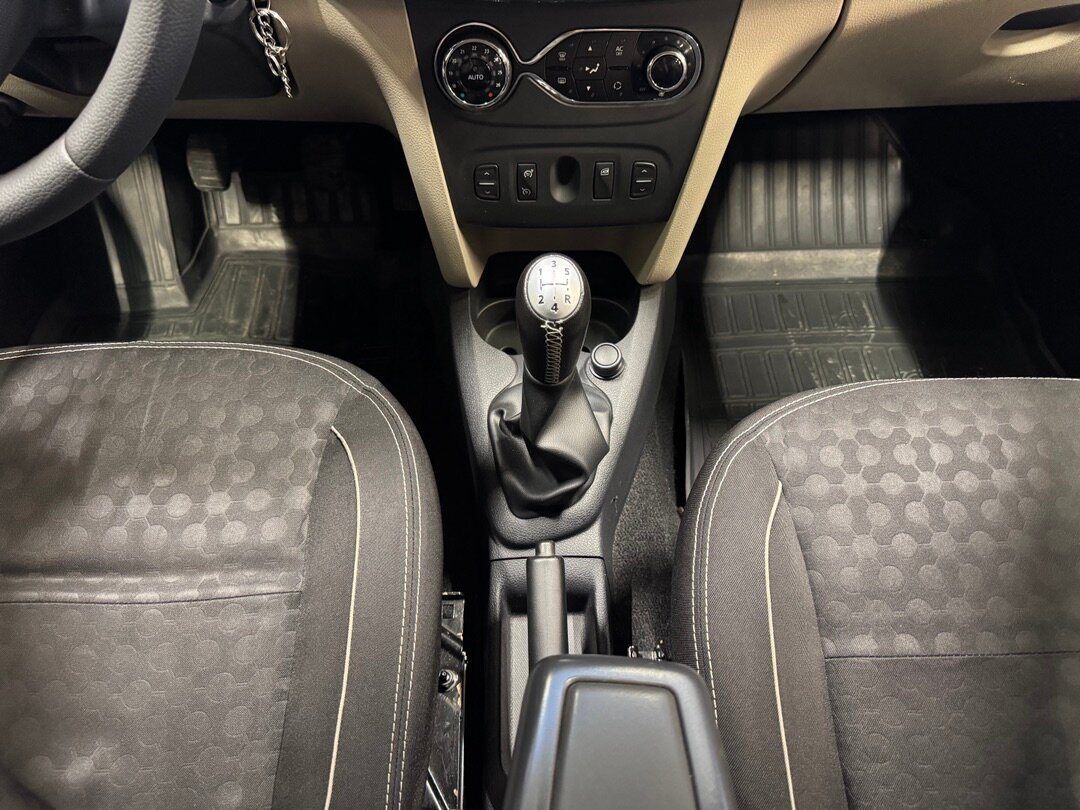 Renault Logan, II 2014