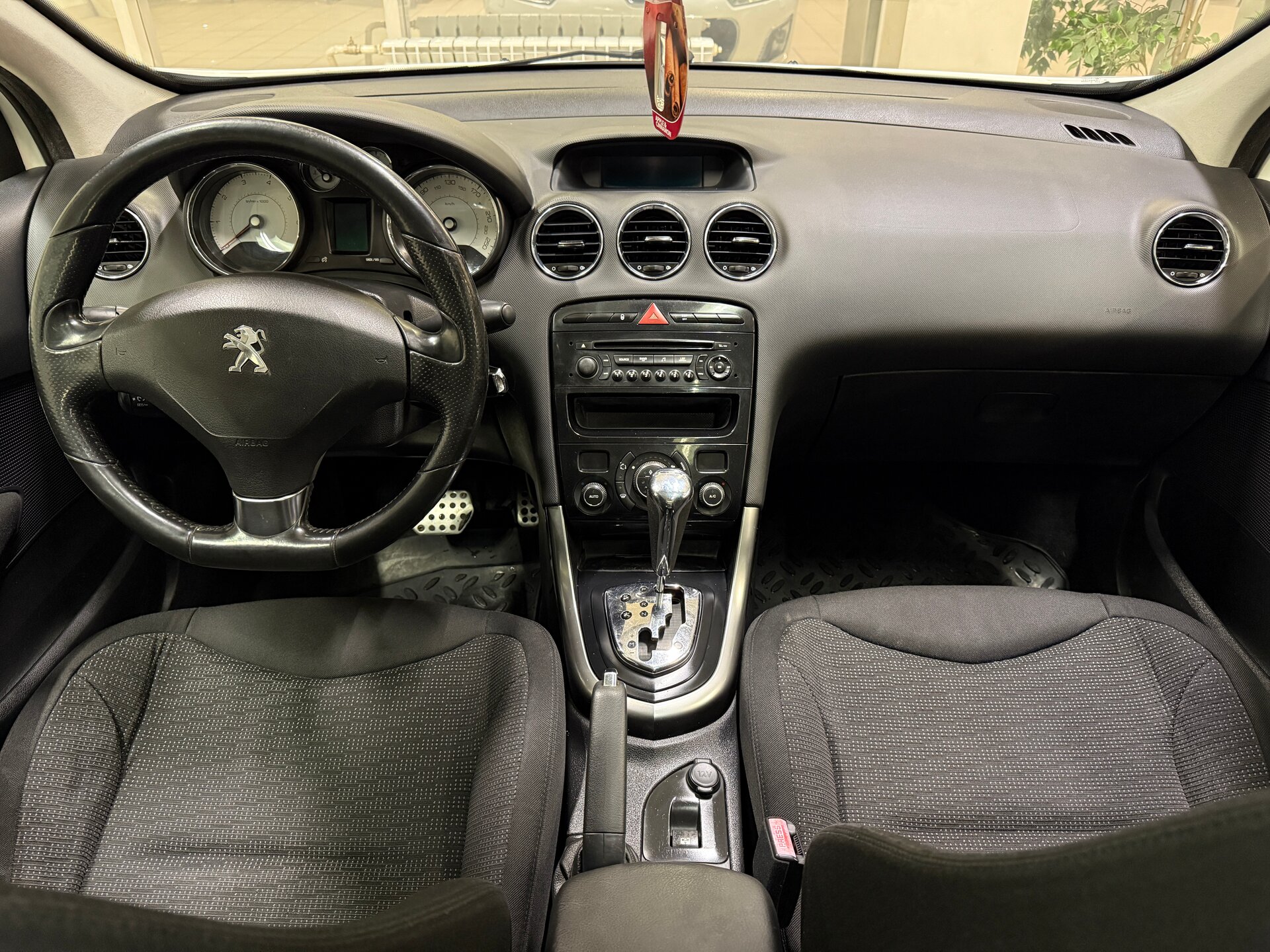 Peugeot 308, I Рестайлинг 2011