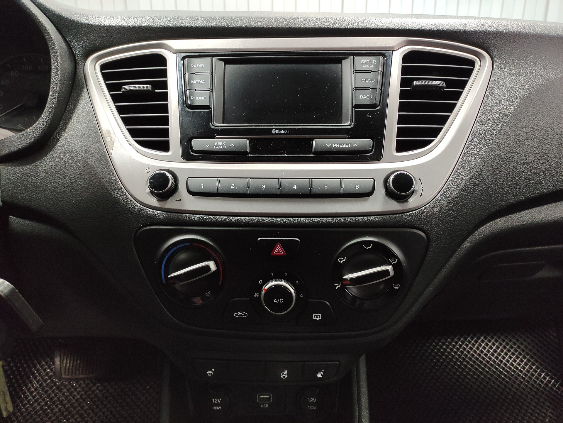 Hyundai Solaris, II 2019 Hyundai Solaris, II 2019