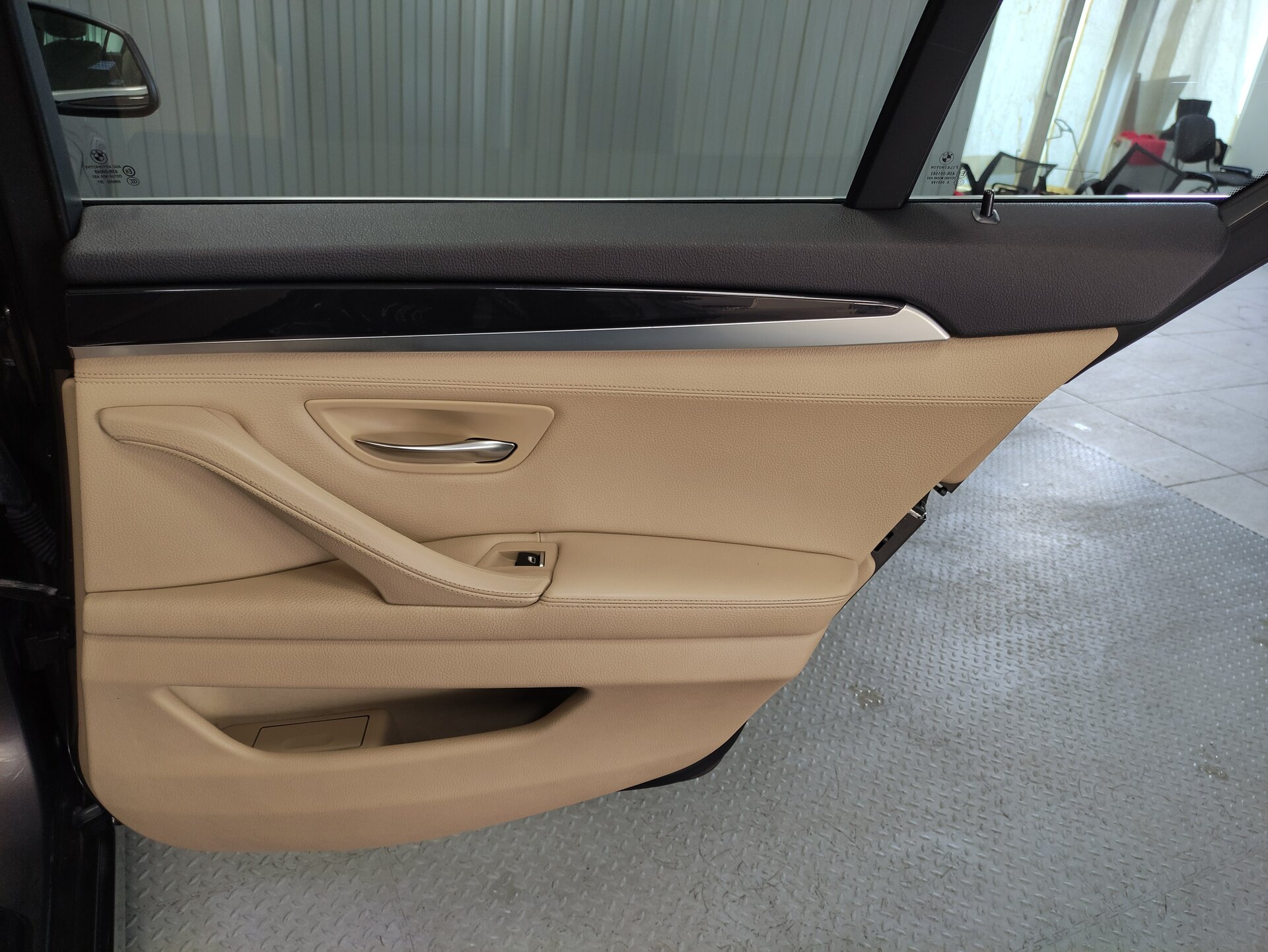 BMW 5 серии, VI (F10/F11/F07) 2012 BMW 5 серии, VI (F10/F11/F07) 2012