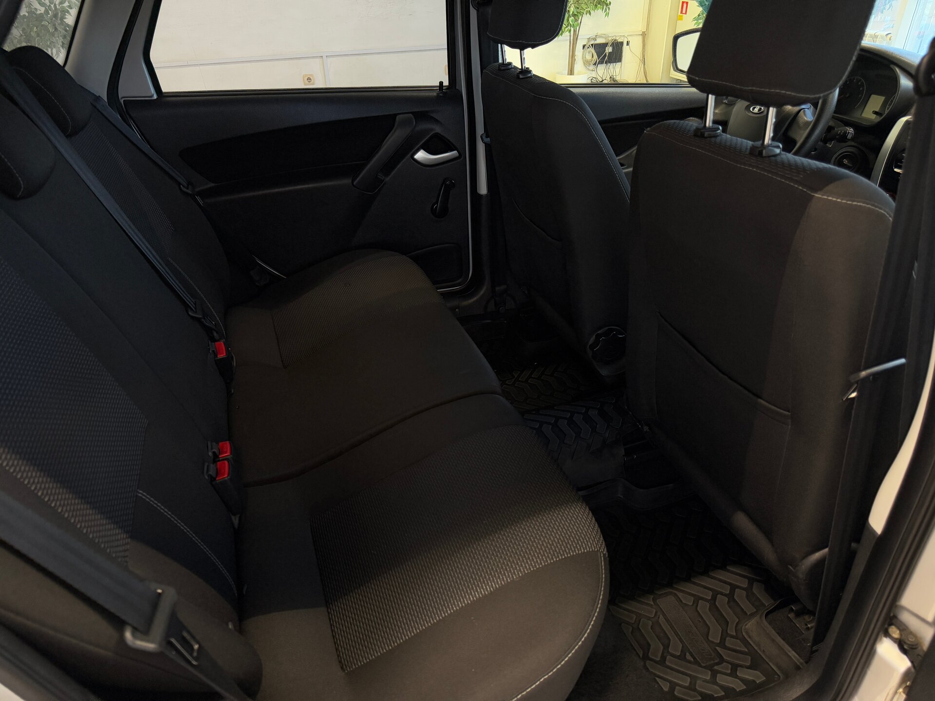 Lada (ВАЗ) Granta, I 2015 Lada (ВАЗ) Granta, I 2015