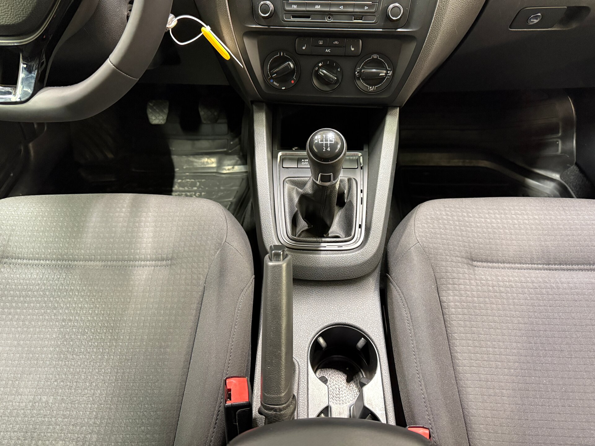 Volkswagen Jetta, VI 2015