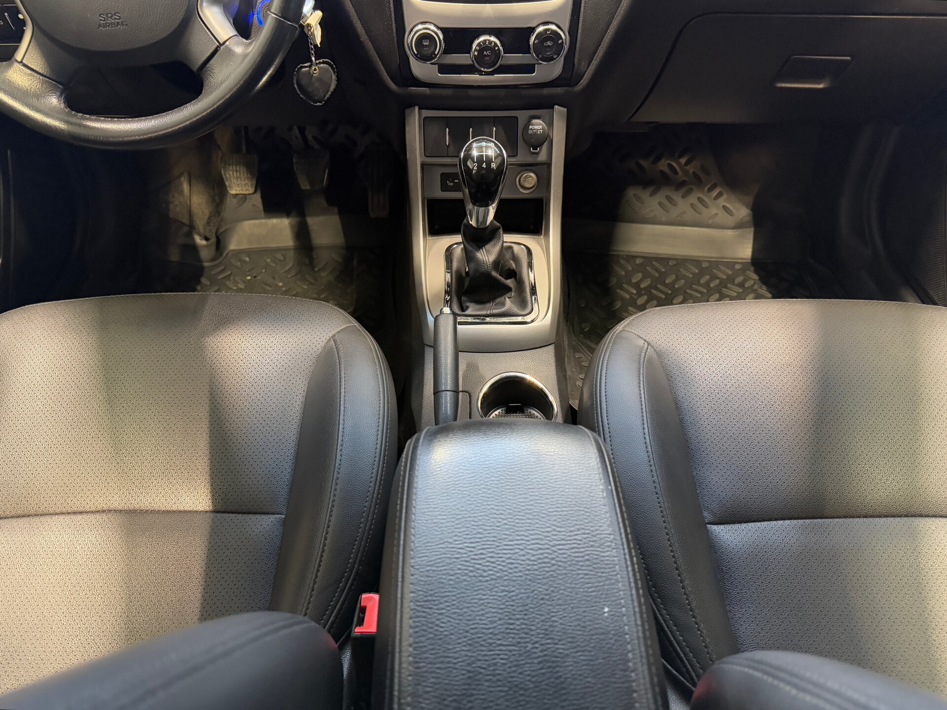 Geely Emgrand EC7, I 2013