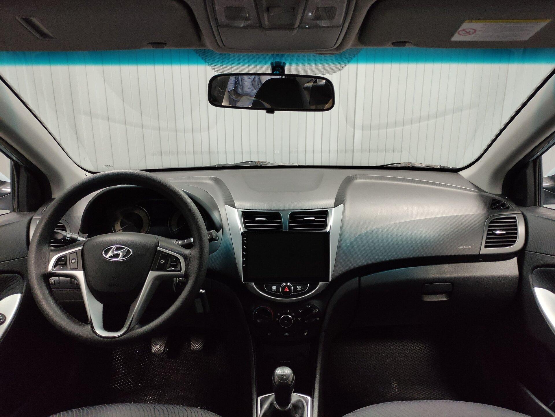 Hyundai Solaris, I 2011