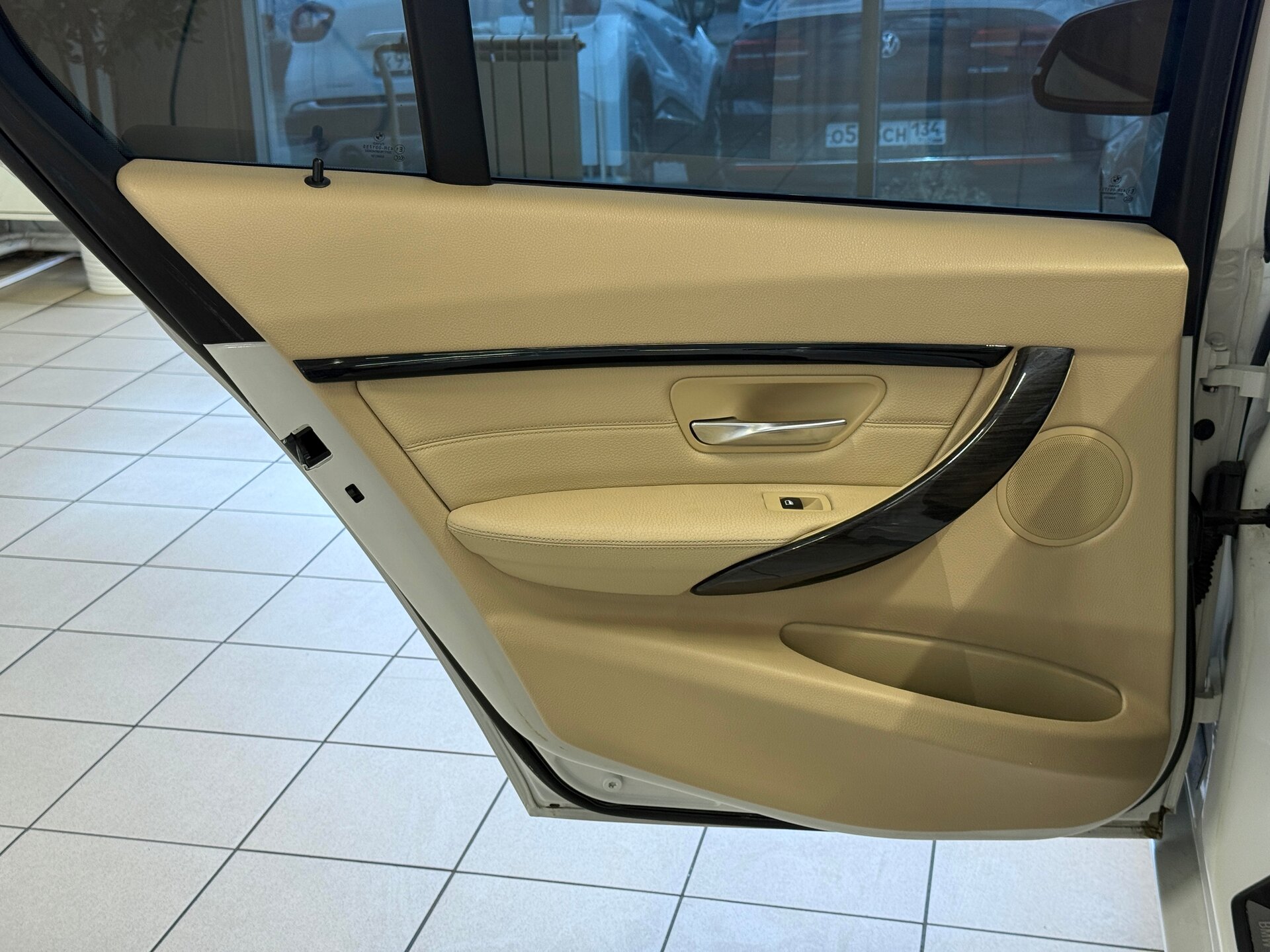 BMW 3 серии, VI (F3x) 2012