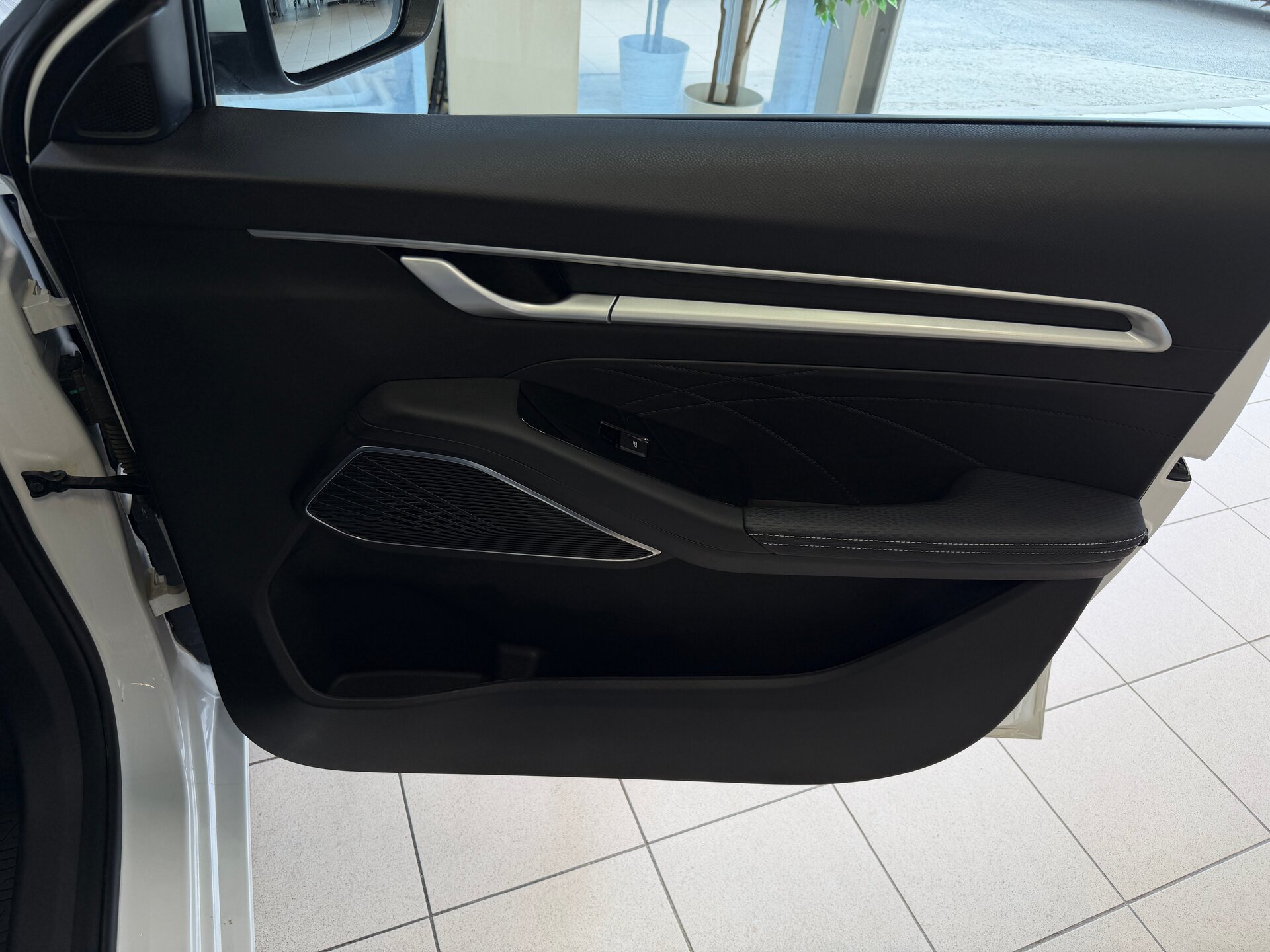 Geely Emgrand, II 2024