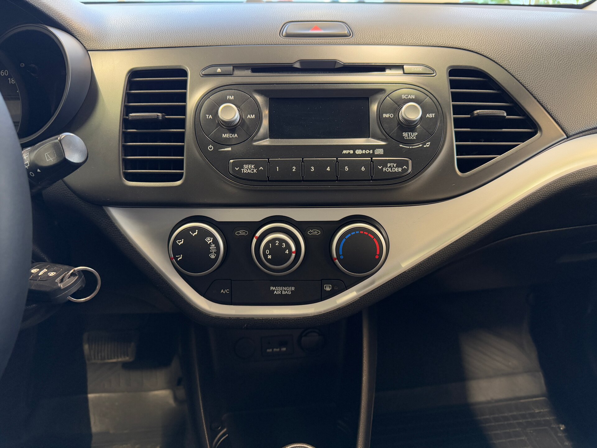 Kia Picanto, II 2011 Kia Picanto, II 2011
