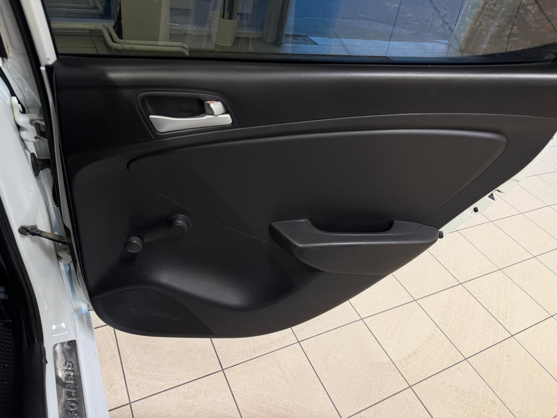 Hyundai Solaris, I 2011