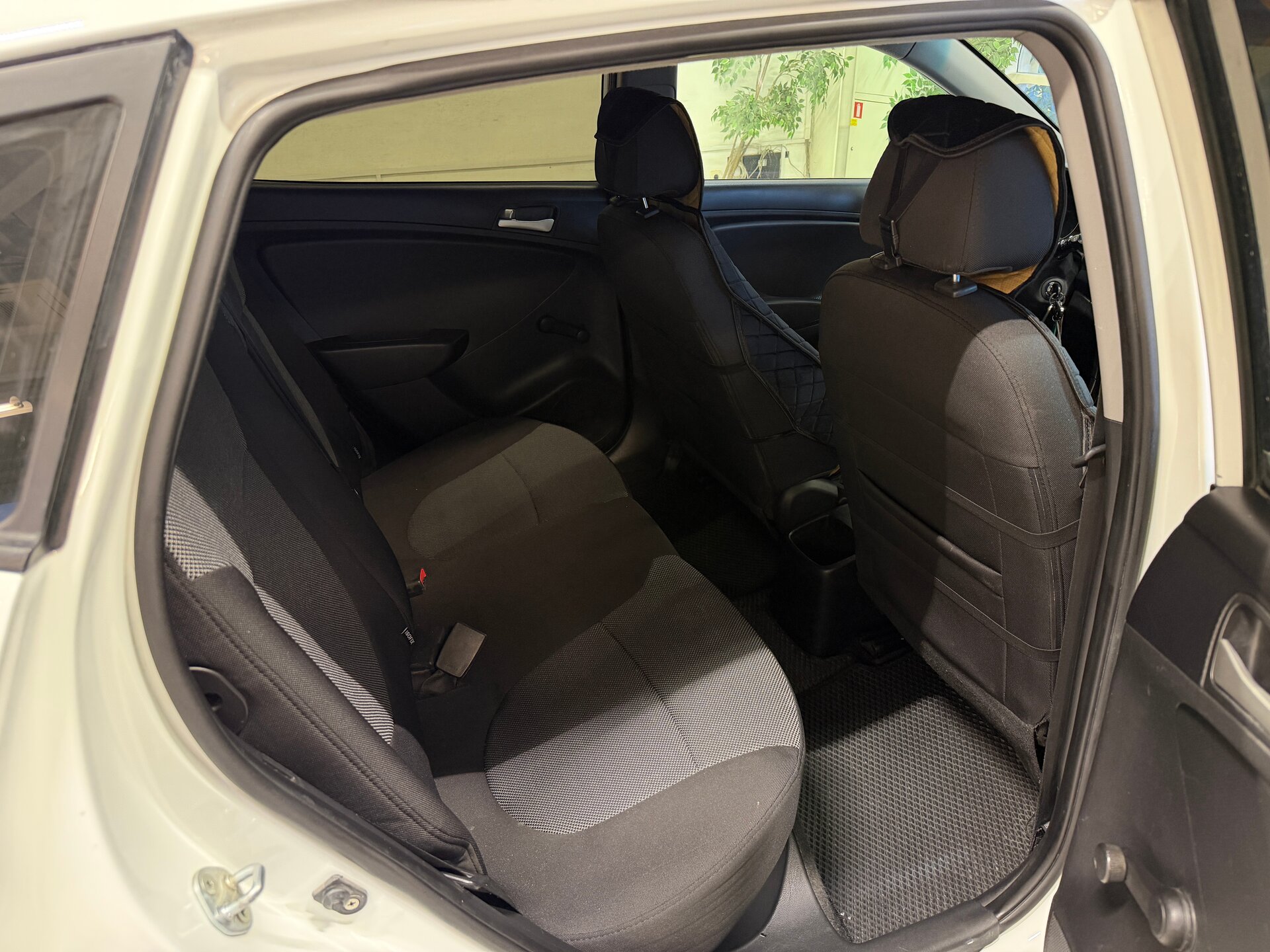 Hyundai Solaris, I 2011