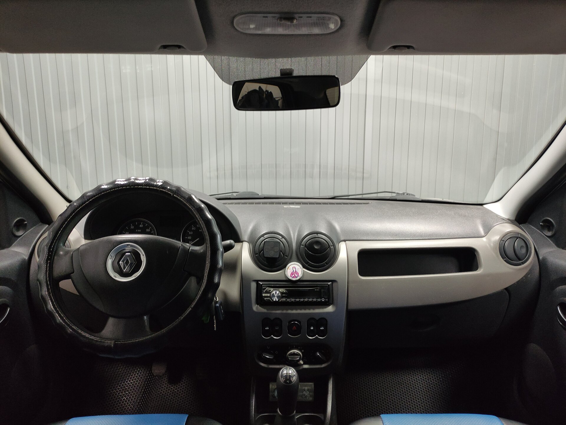 Renault Logan, I Рестайлинг 2011