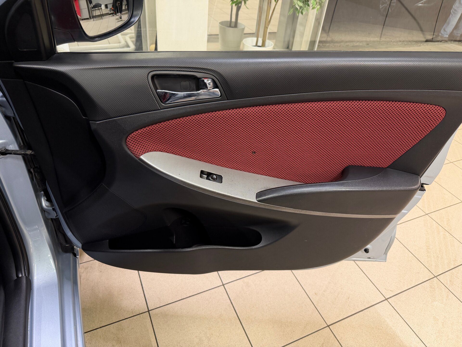 Hyundai Solaris, I 2011