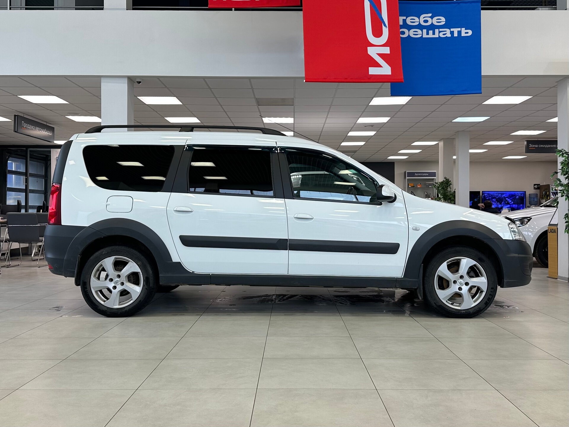 Lada (ВАЗ) Largus, I 2020