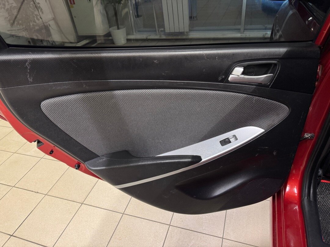 Hyundai Solaris, I 2012