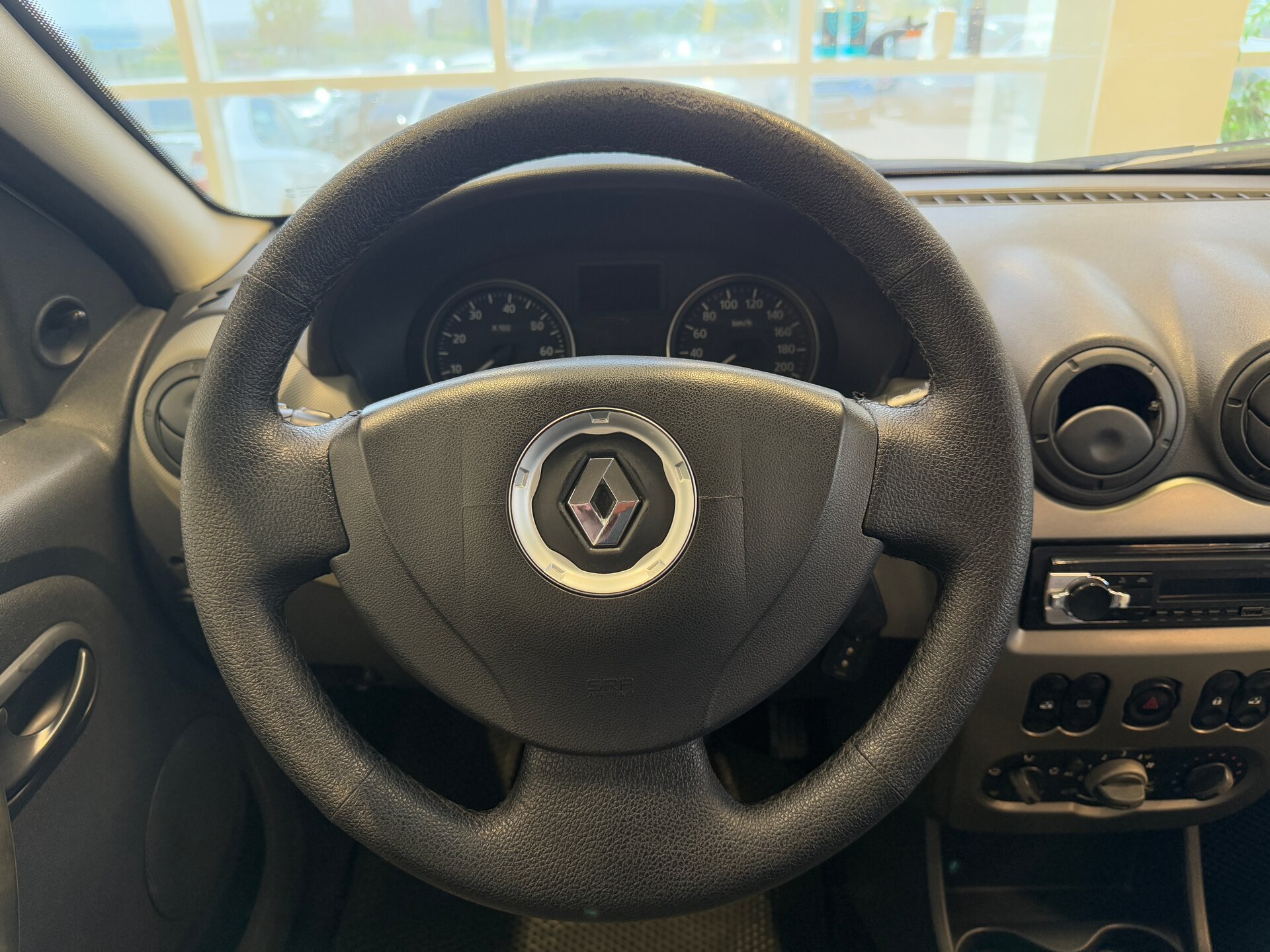 Renault Logan, I Рестайлинг 2011