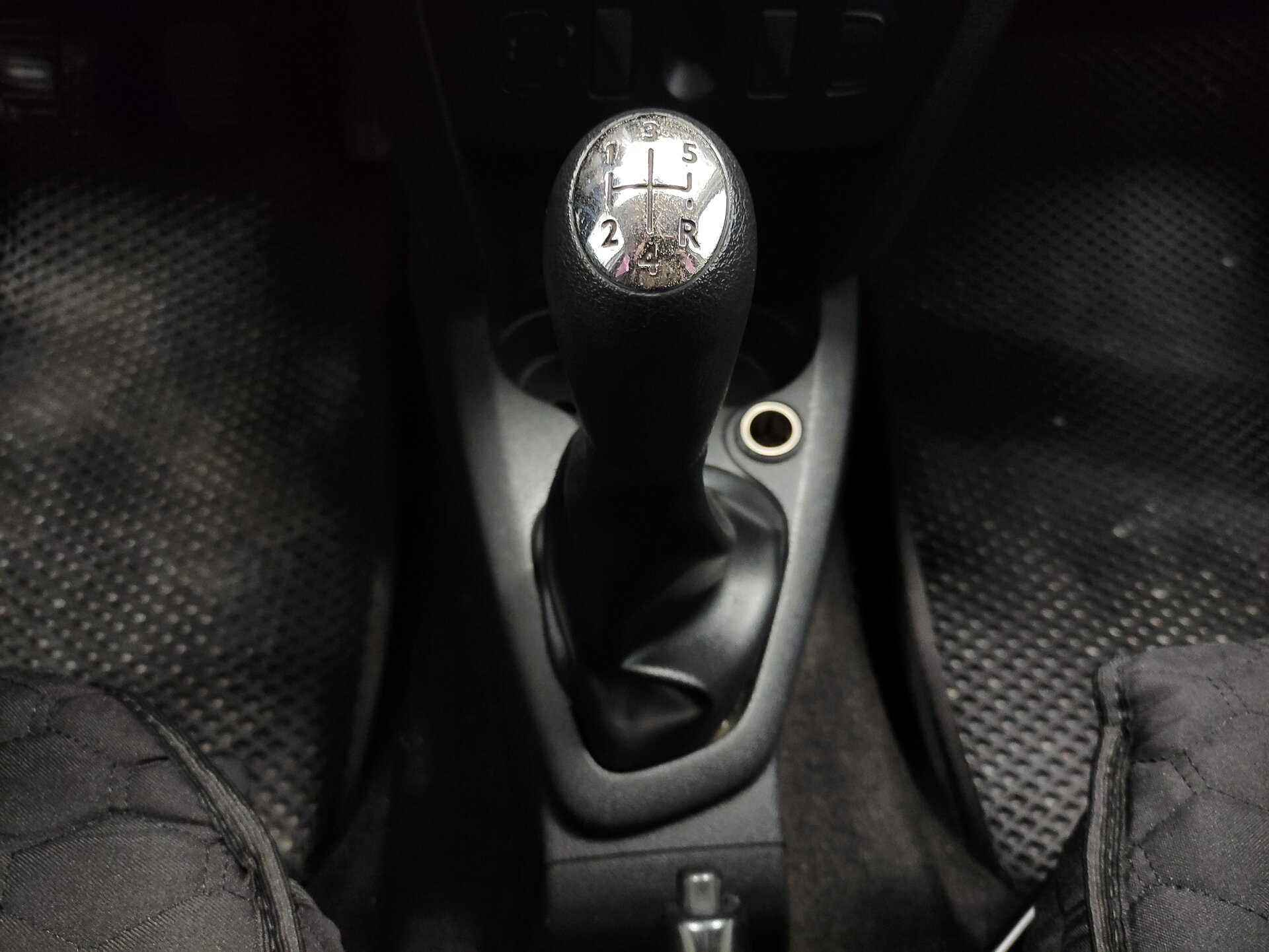 Renault Logan, II 2017 Renault Logan, II 2017
