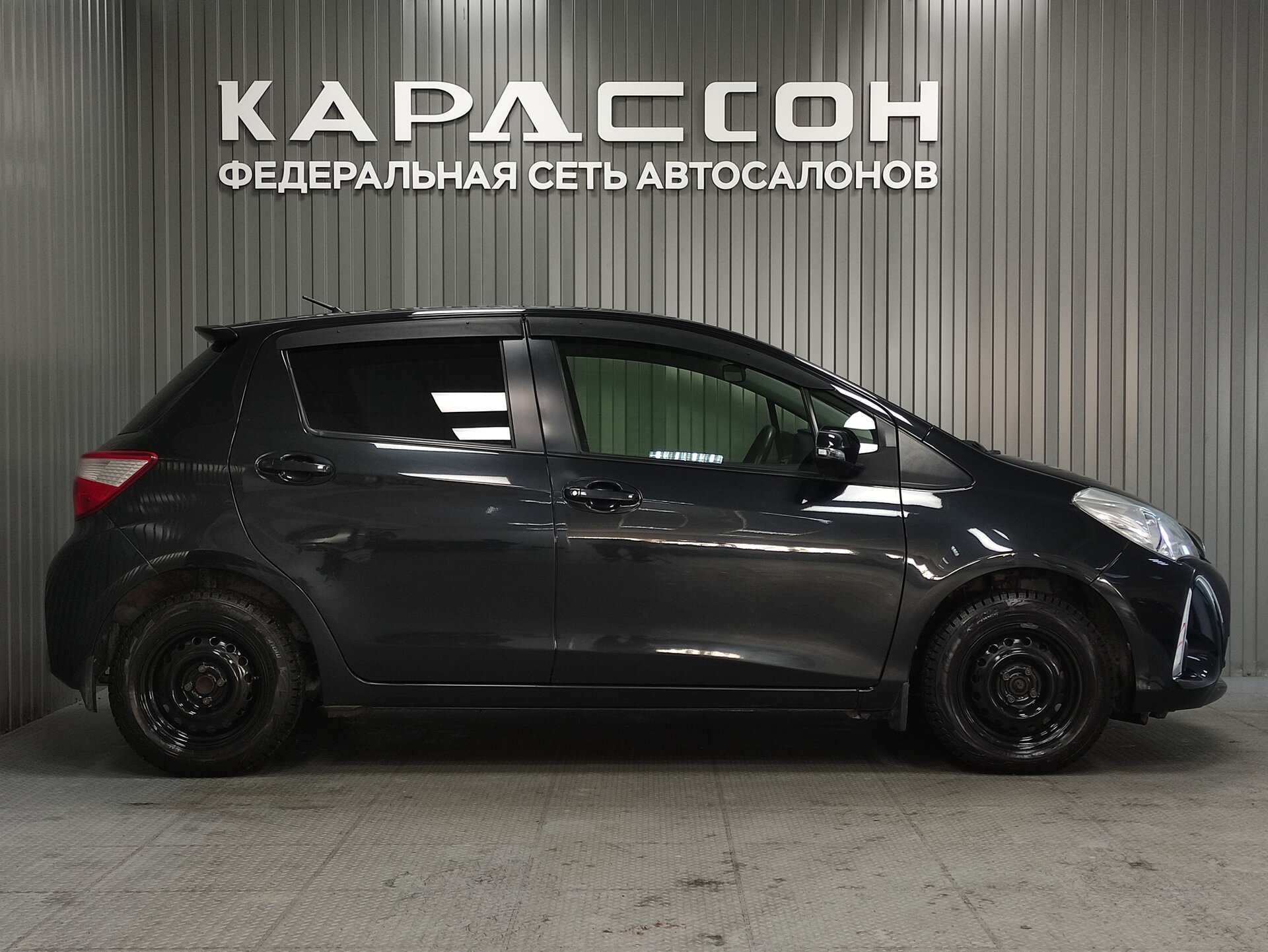 Toyota Vitz, III (XP130) Рестайлинг 2 2017 Toyota Vitz, III (XP130) Рестайлинг 2 2017