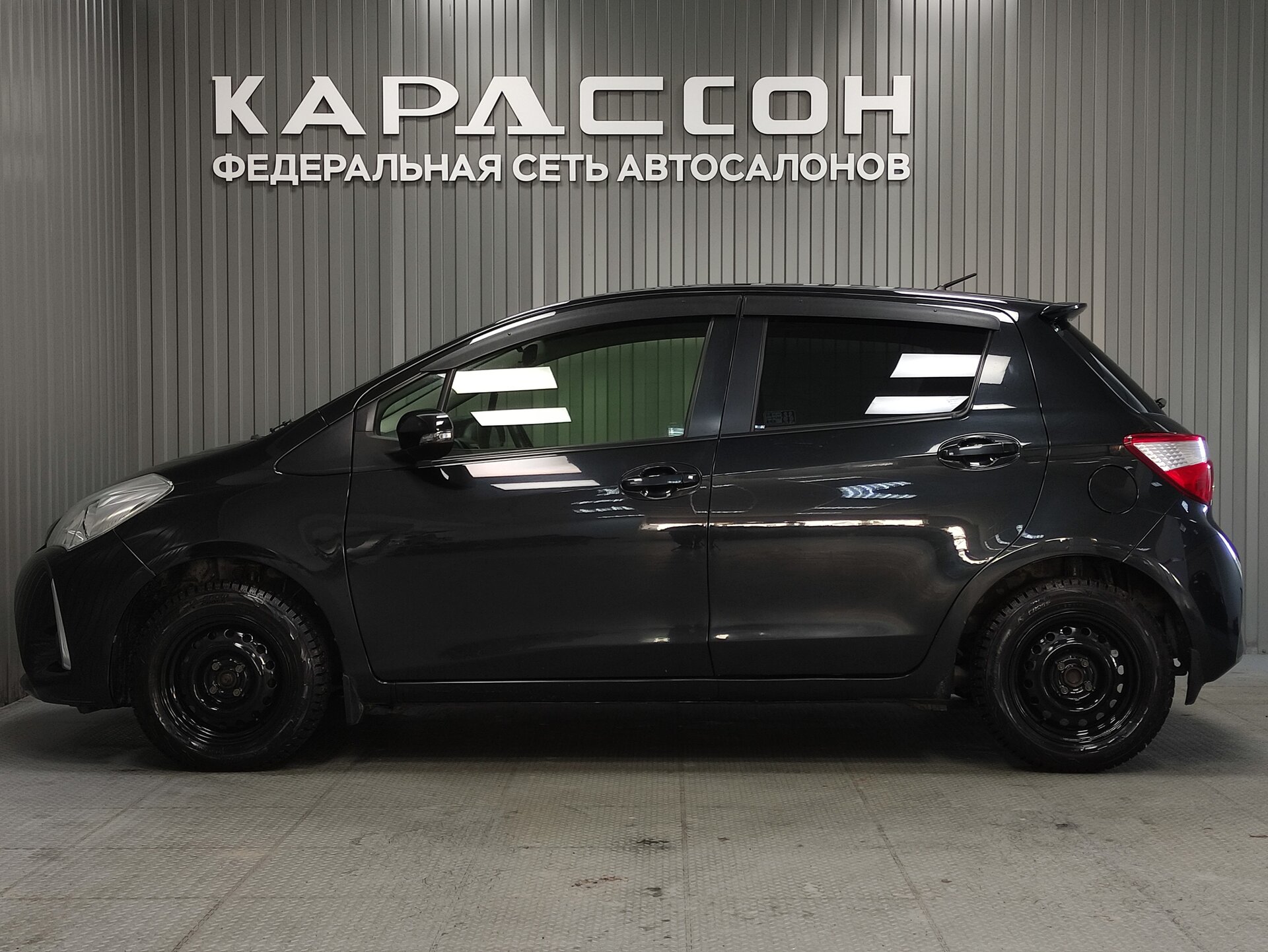 Toyota Vitz, III (XP130) Рестайлинг 2 2017 Toyota Vitz, III (XP130) Рестайлинг 2 2017