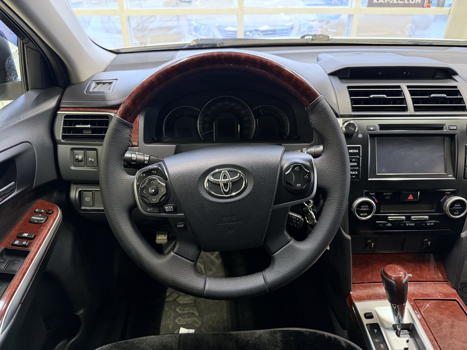 Toyota Camry, VII (XV50) 2012