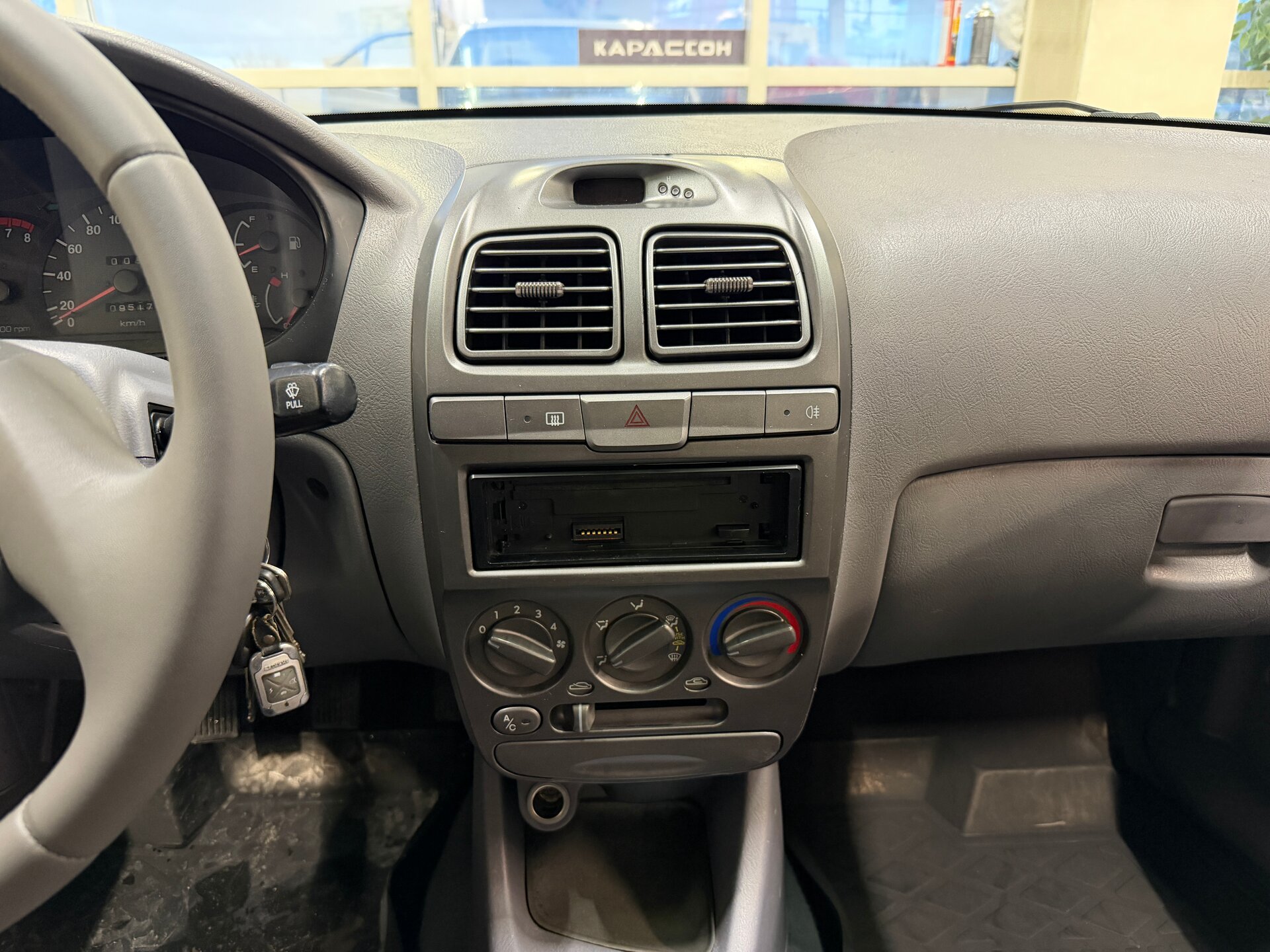 Hyundai Accent, II 2009