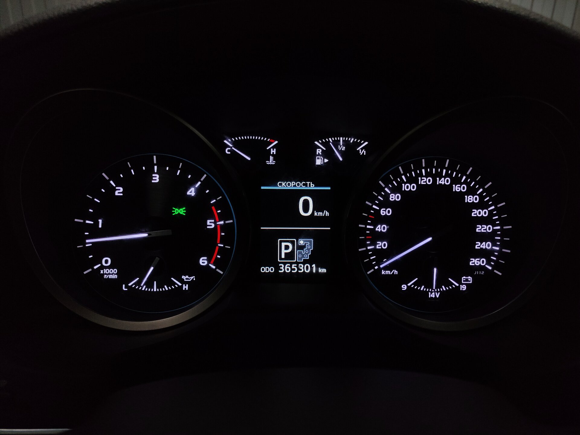 Toyota Land Cruiser, 200 Series Рестайлинг 1 2014 Toyota Land Cruiser, 200 Series Рестайлинг 1 2014