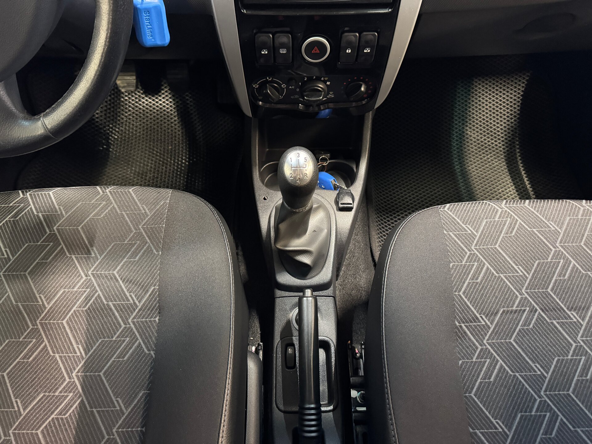 Lada (ВАЗ) Largus, I 2020