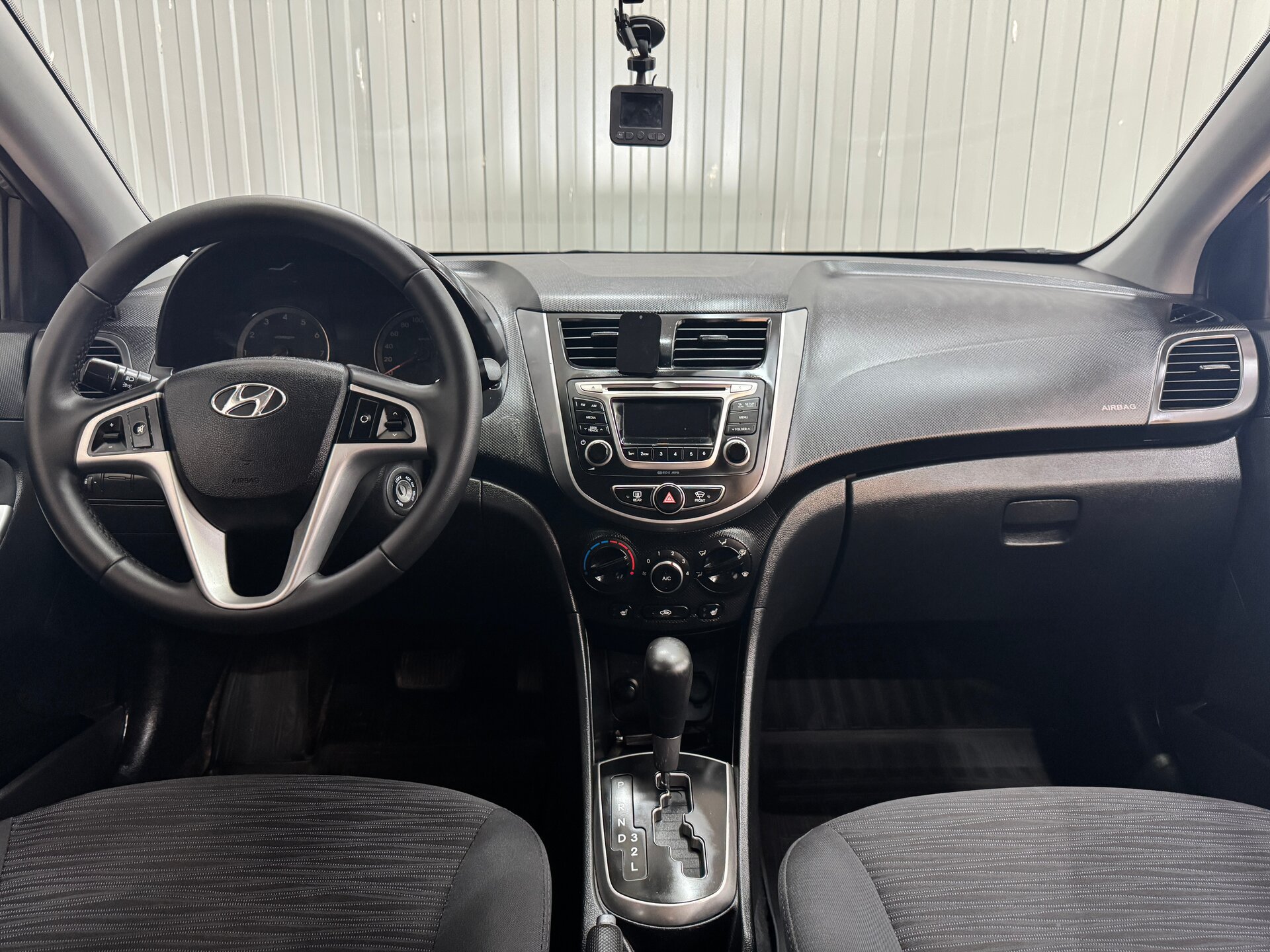 Hyundai Solaris, I Рестайлинг 2015 Hyundai Solaris, I Рестайлинг 2015