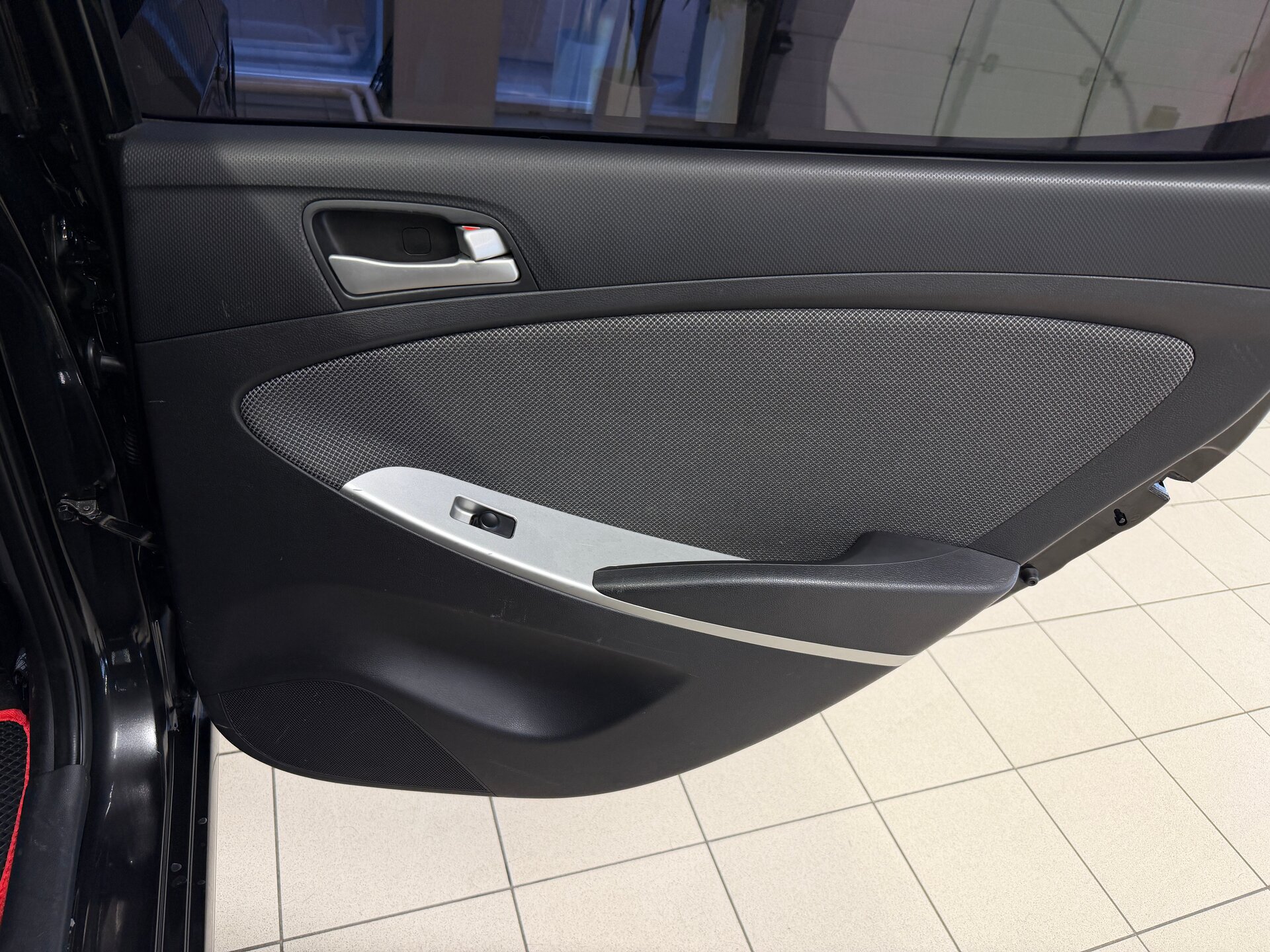 Hyundai Solaris, I 2011
